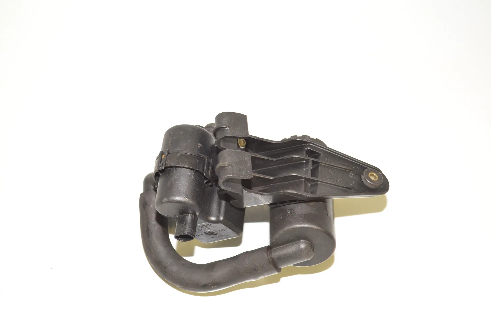 Fuel Vapor Filter (EVAP) – OEM 1183311 · BMW 5 (E39) BMW 5 (E39) 528 i 1998 – 3