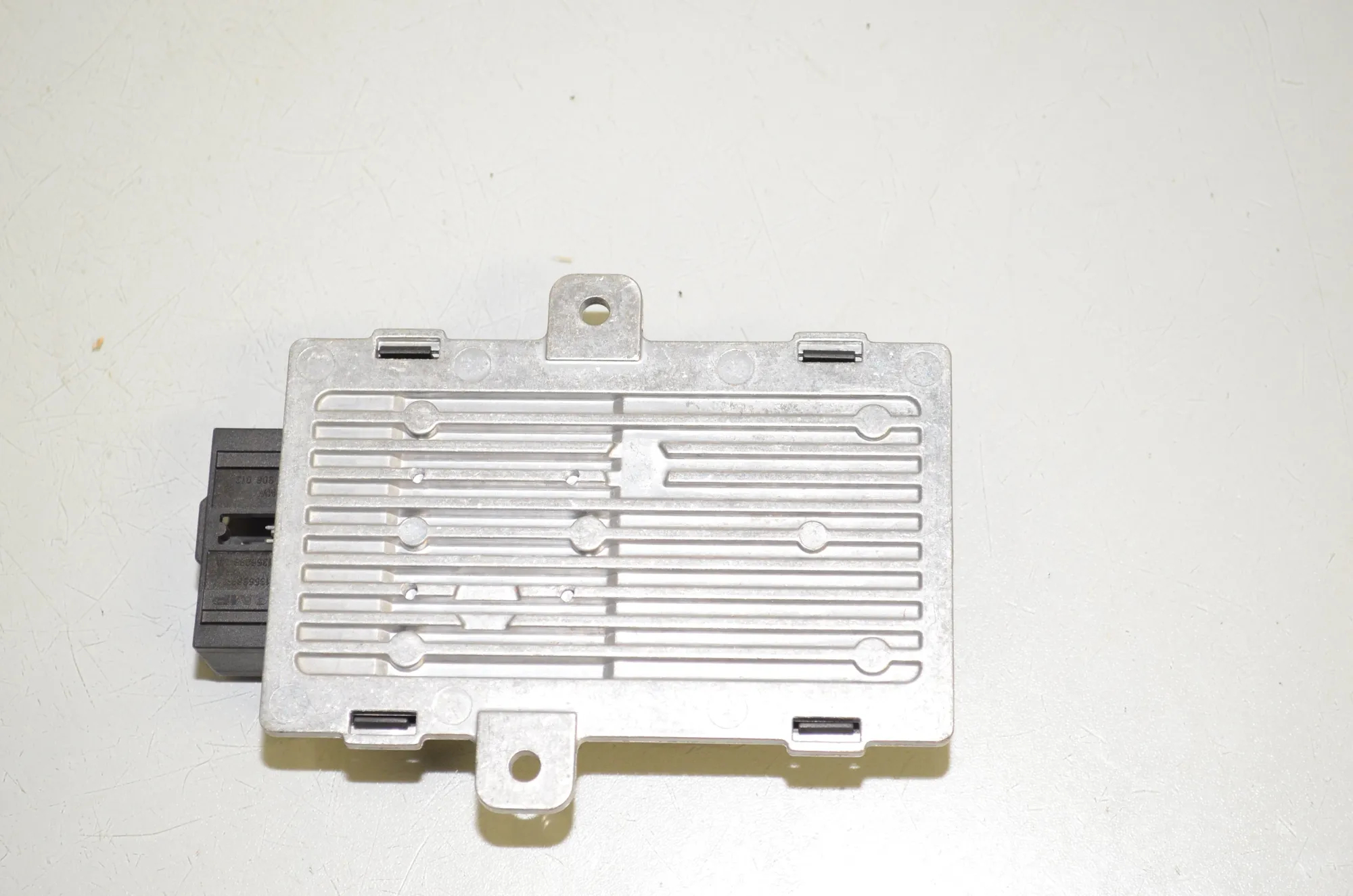 Steering Rack Control Module – OEM 6770537 · BMW 7 (E65, E66, E67) BMW 7 (E65, E66, E67) 730 i, Li 2005 – 3