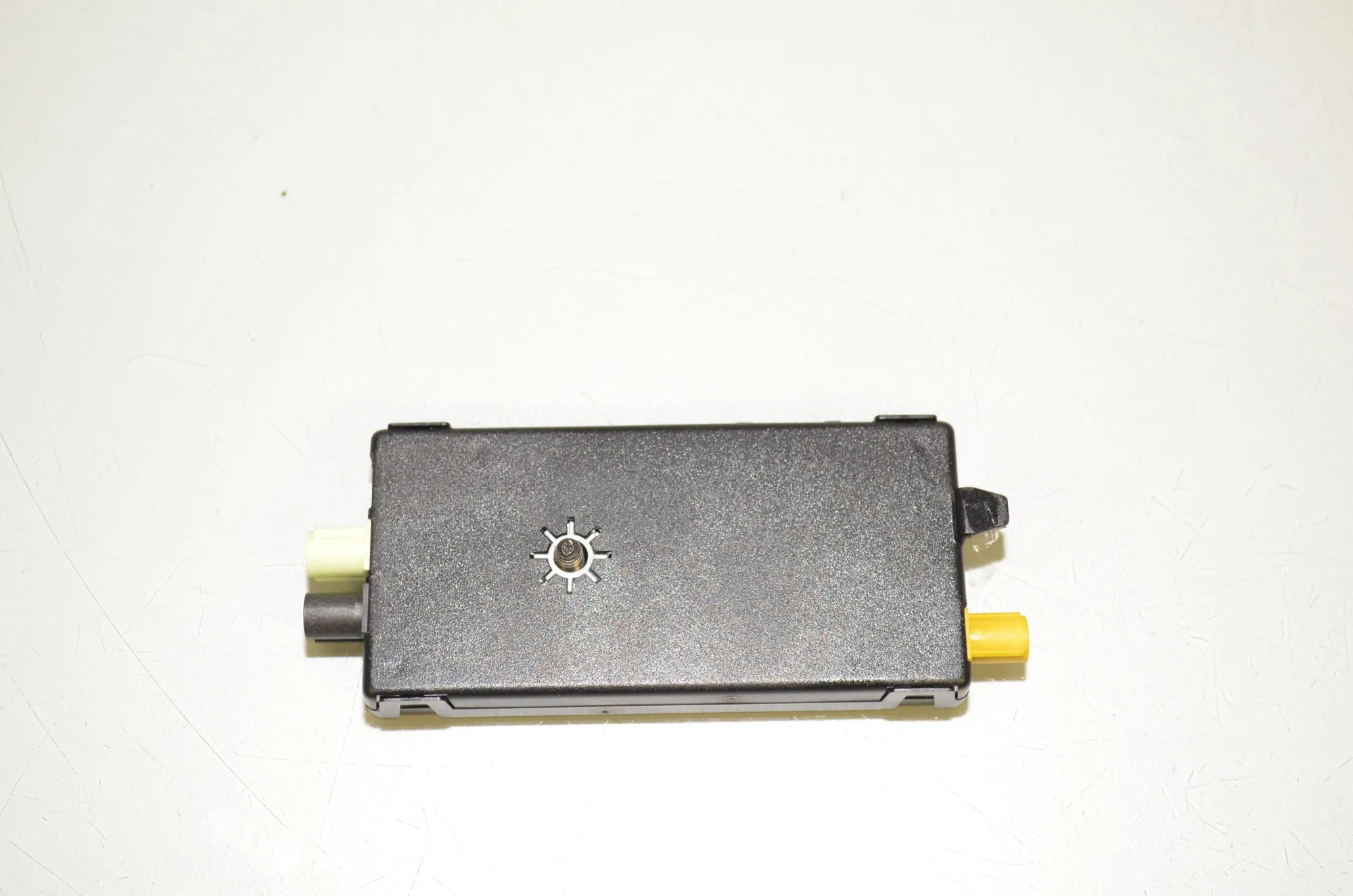 Antenna – OEM 9353216 · BMW X6 (F16, F86) M 50 d 2016 – 4