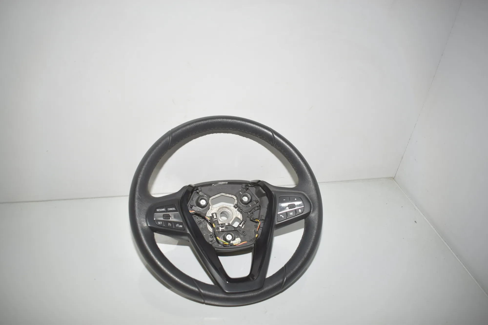 Steering Wheel – OEM 7939605 · BMW 1 (F40) BMW 1 (F40) (F40) 118 d 2019 – 2