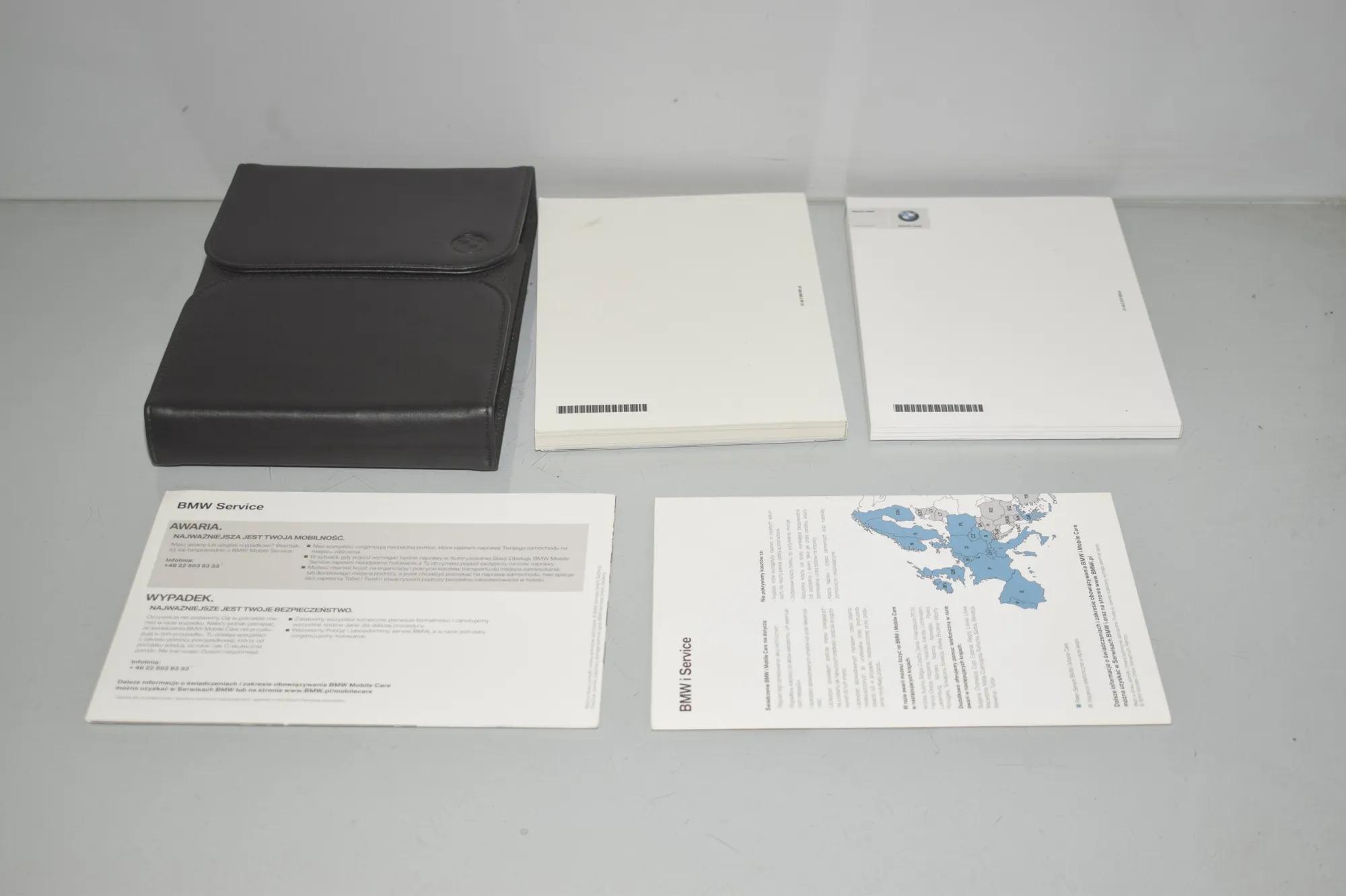 Manual Service Book – OEM 2966981 · BMW i8 (I12) BMW i8 (I12) hybrid 2024 – 3