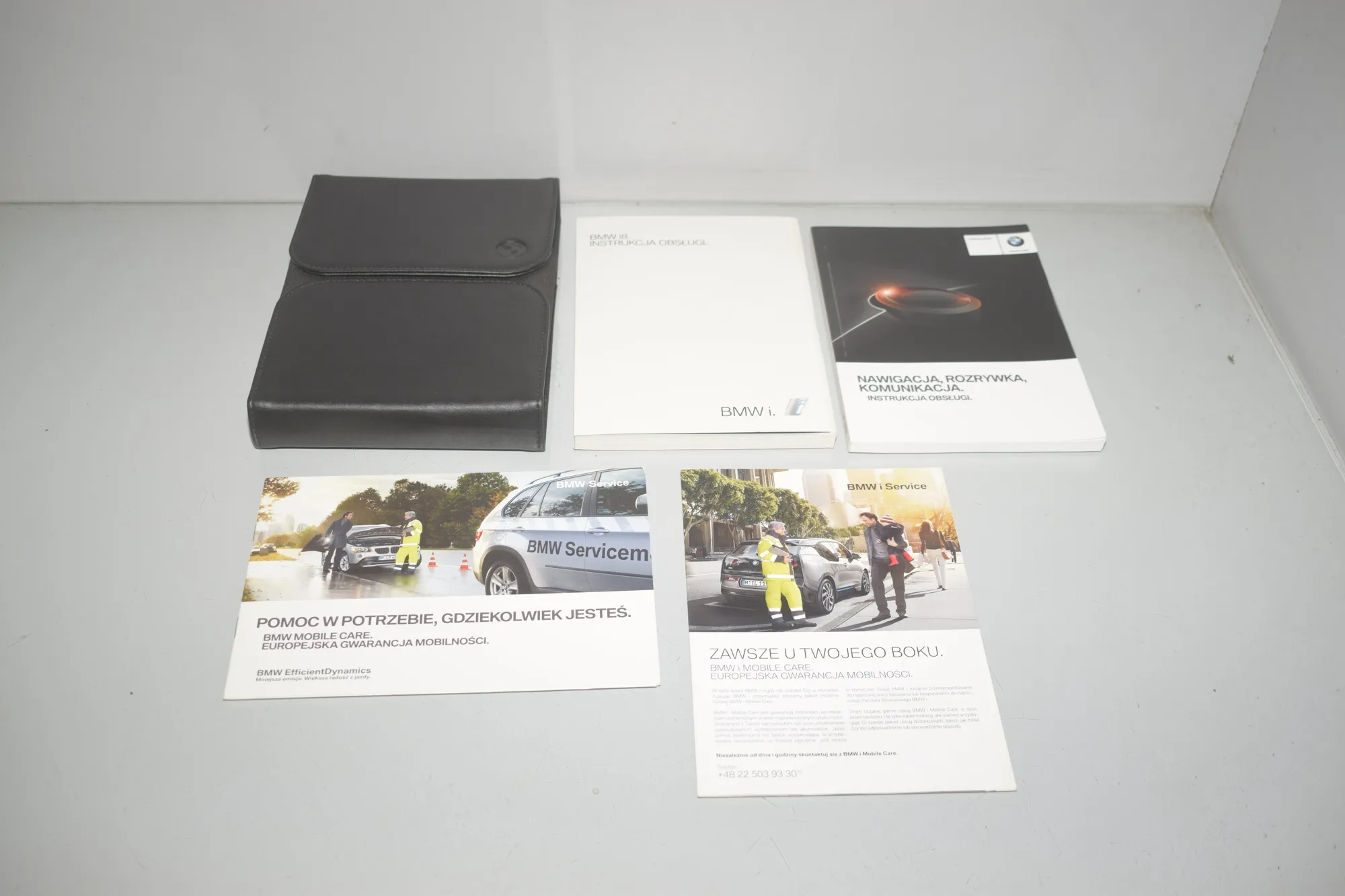 Manual Service Book – OEM 2966981 · BMW i8 (I12) BMW i8 (I12) hybrid 2024 – 2