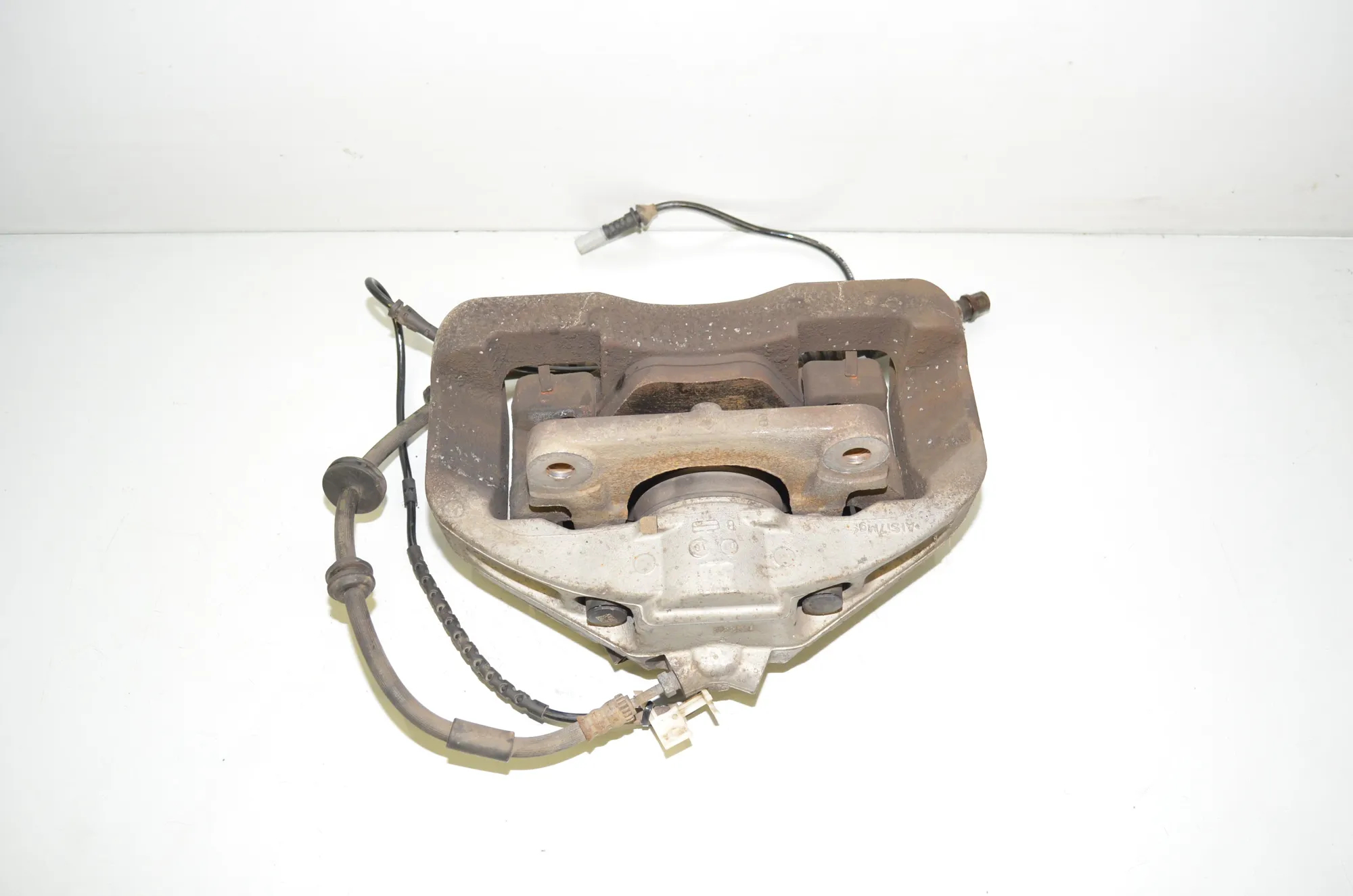 Front Left Brake Caliper – OEM 6792689 · BMW 5 Touring (F11) 525 d 2010 – 4