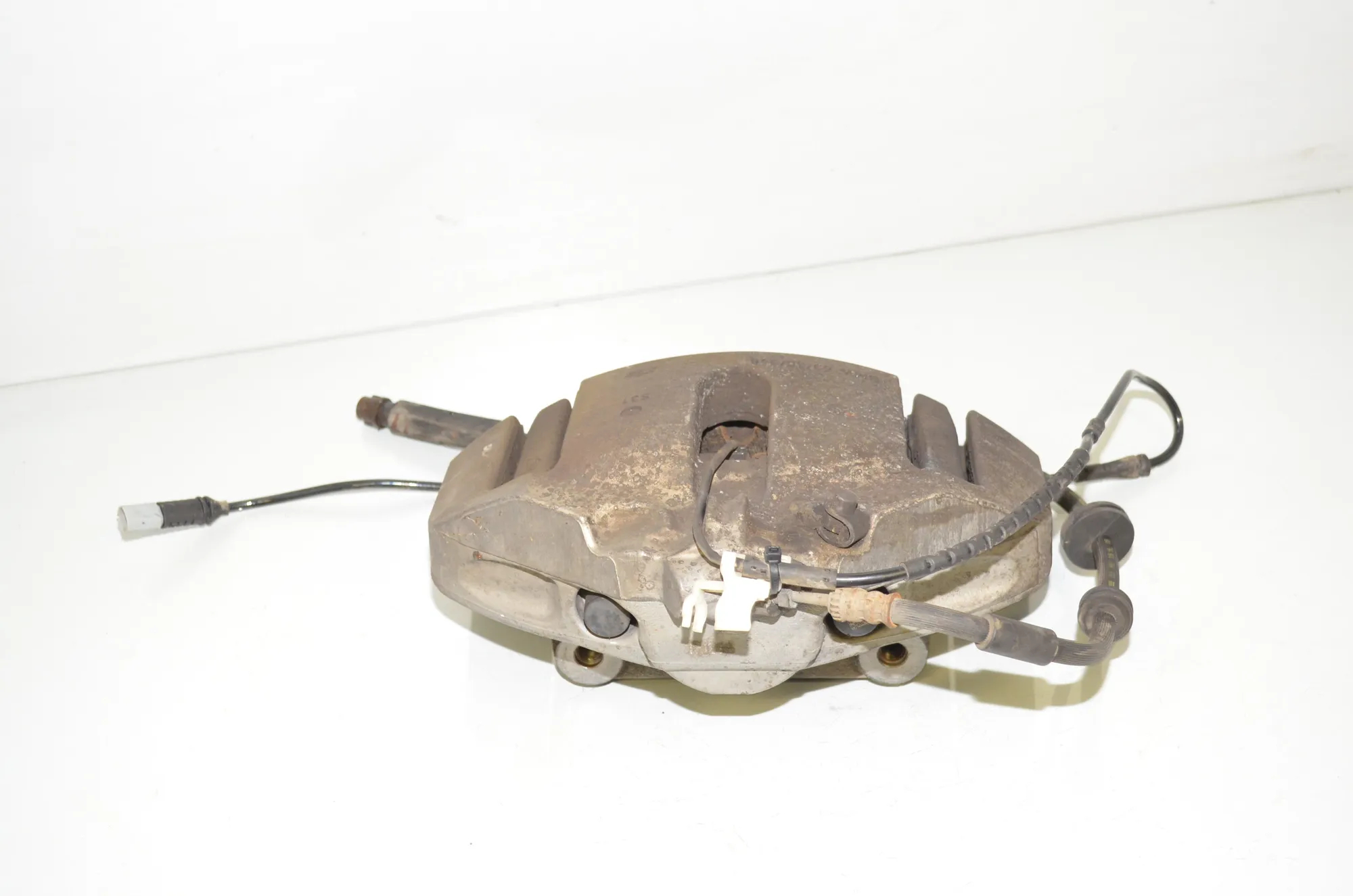 Front Left Brake Caliper – OEM 6792689 · BMW 5 Touring (F11) 525 d 2010 – 2