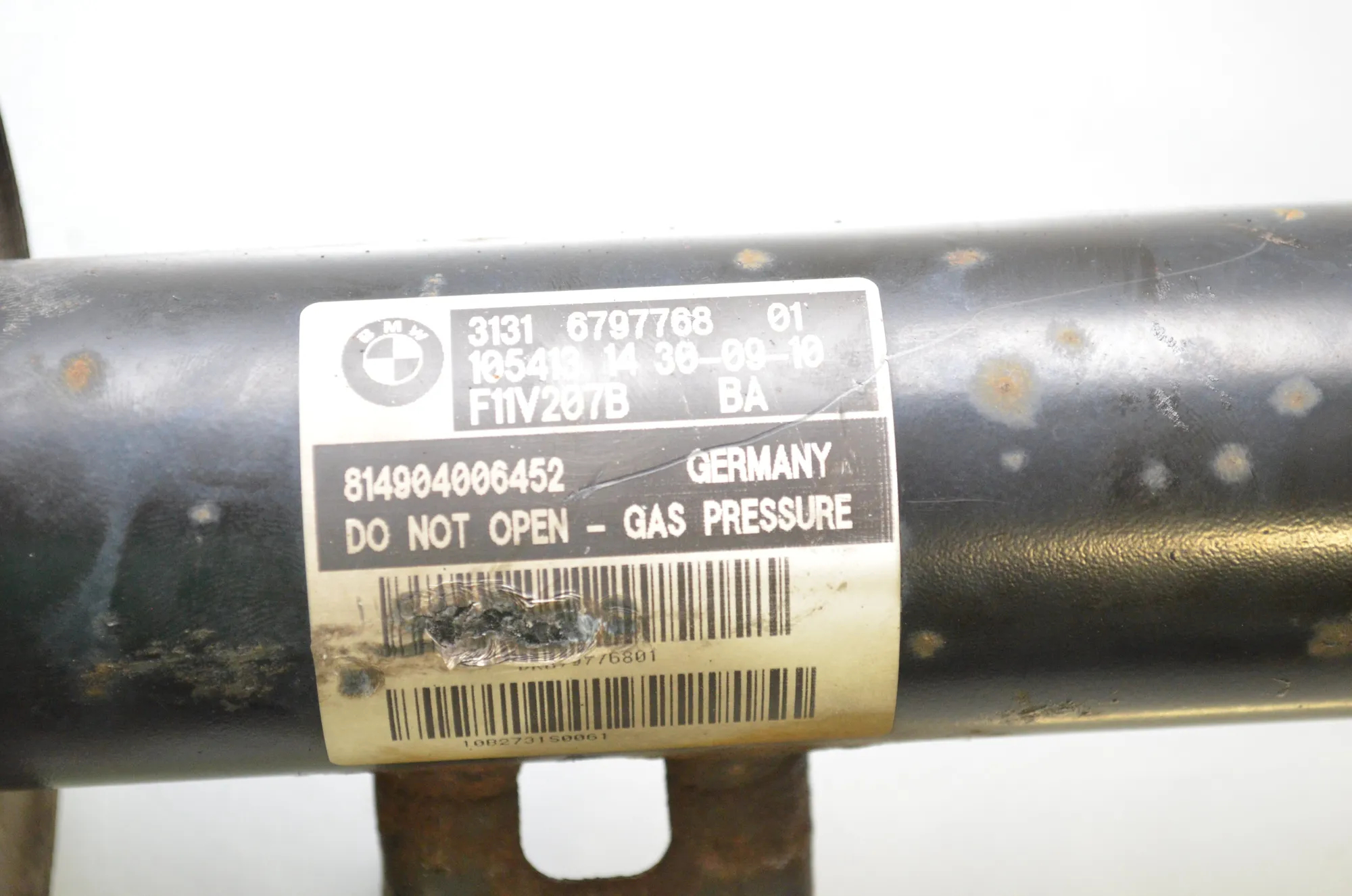 Front Right Shock Absorber – OEM 6797768 · BMW 5 Touring (F11) 525 d 2010 – 5