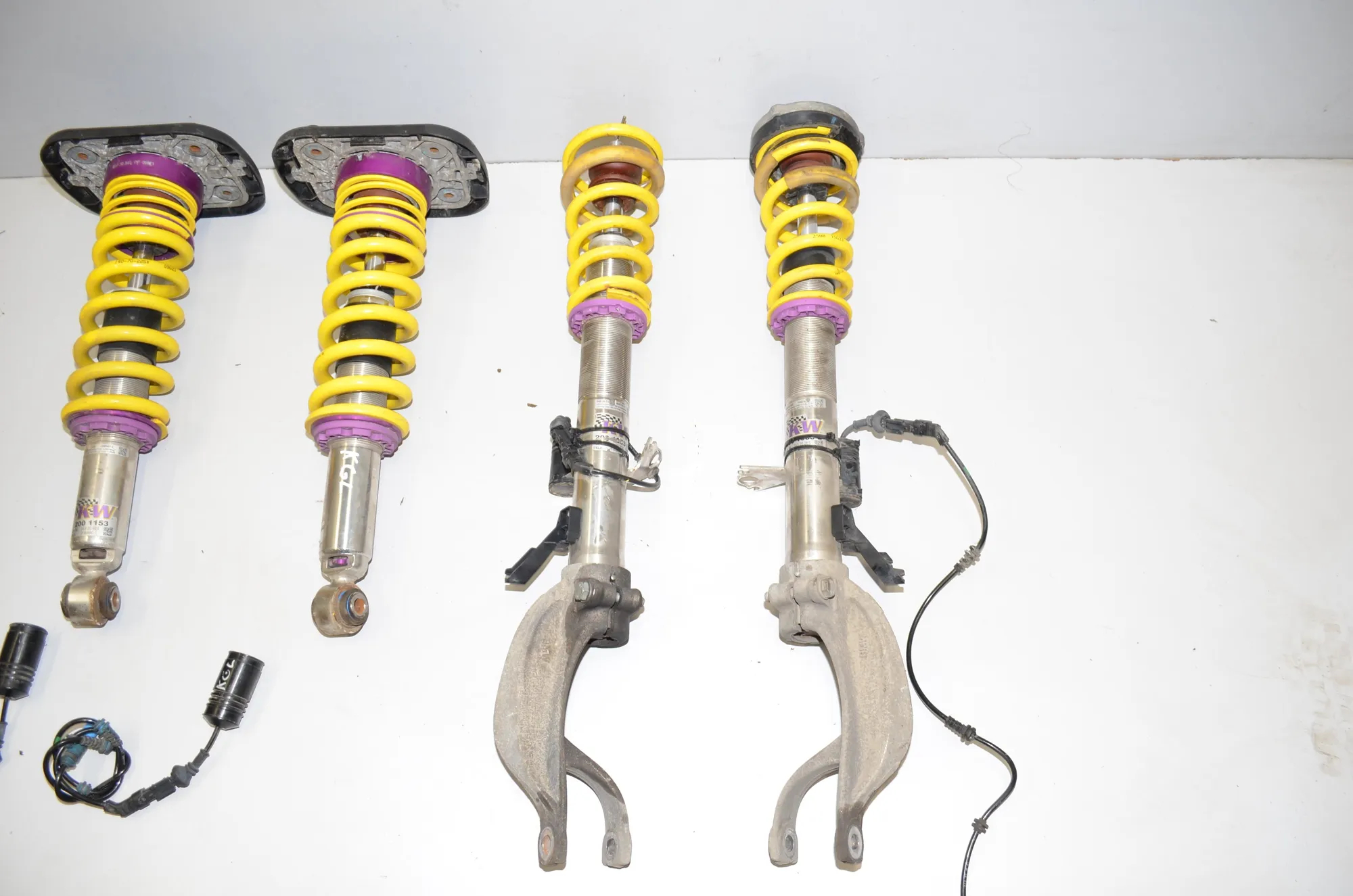 Shock Absorber Set – OEM 2001153 · BMW X5 (G05) (2018 - -) xDrive M 50 d 2019 – 7