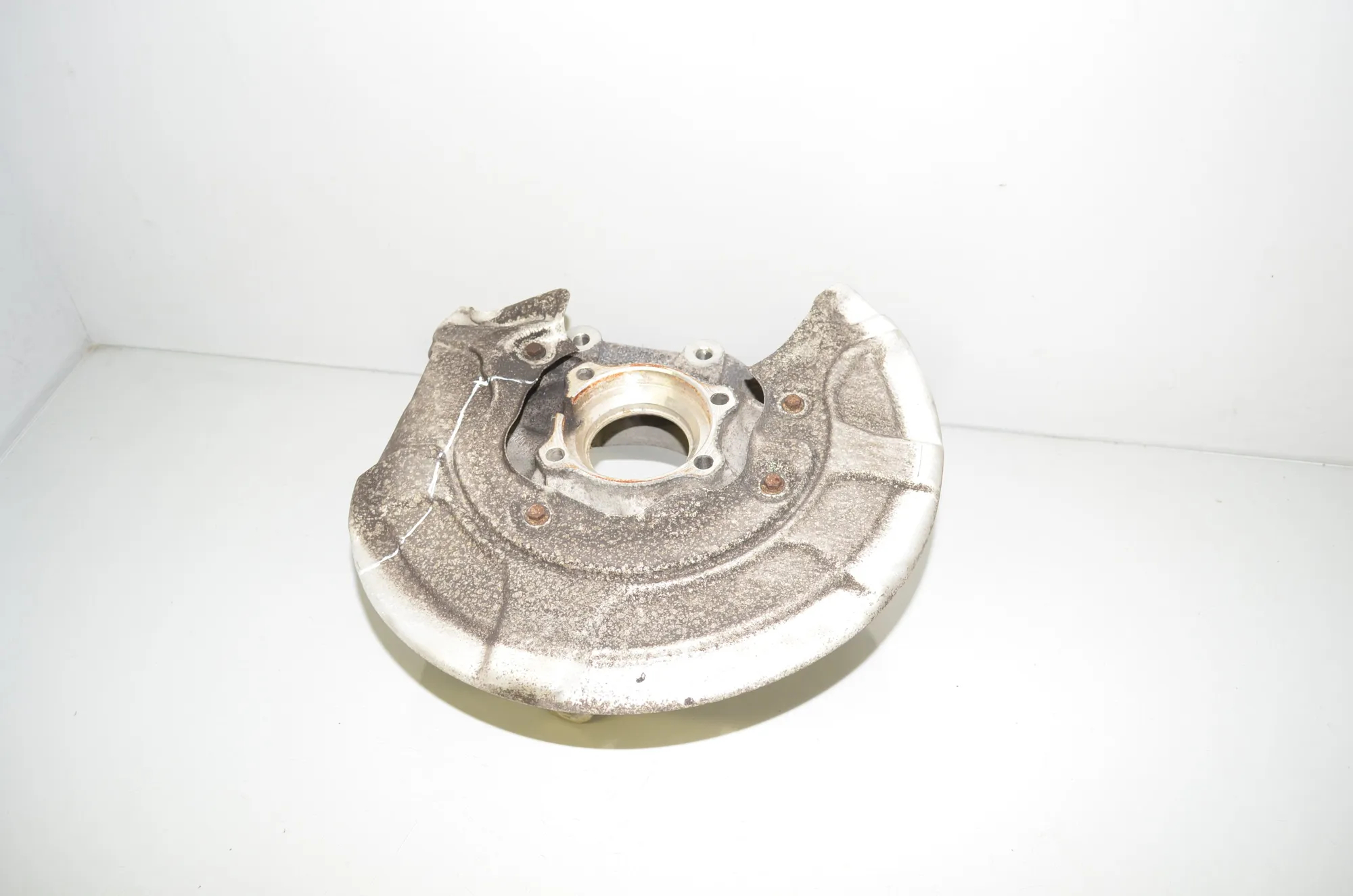 Rear Left Wheel Hub Spindle – OEM 6876651 · BMW X5 (G05) (2018 - -) xDrive M 50 d 2019 – 2