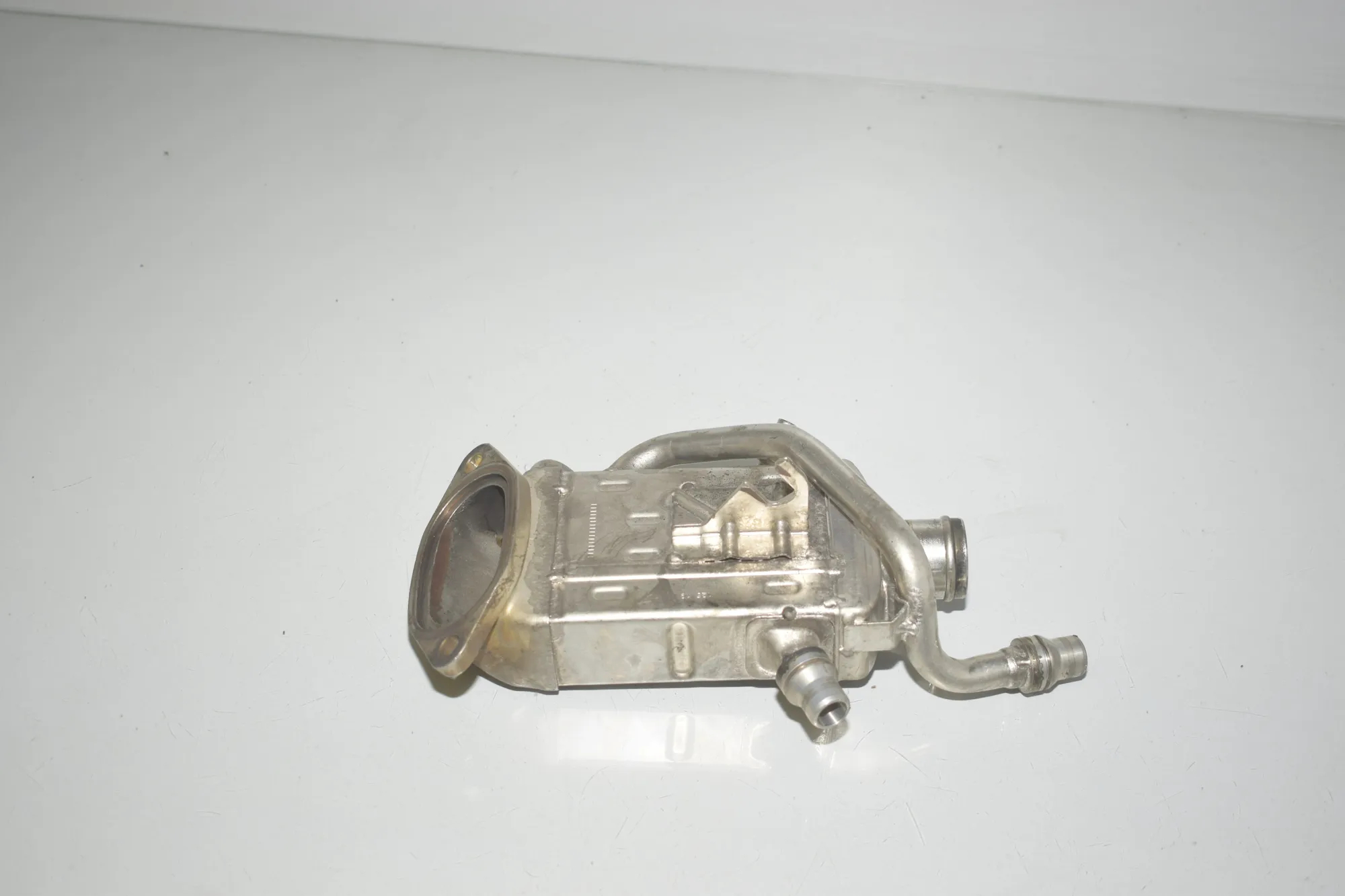 Other Engine Compartment Parts – OEM 8576128 · BMW X5 (G05) (2018 - -) xDrive M 50 d 2019 – 4