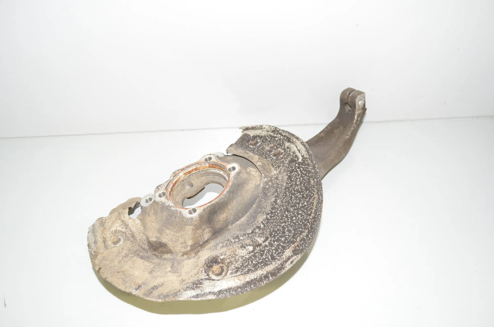 Front Right Wheel Hub – OEM 6884382 · BMW 5 Touring (G31) (2017 - -) 520 d 2019