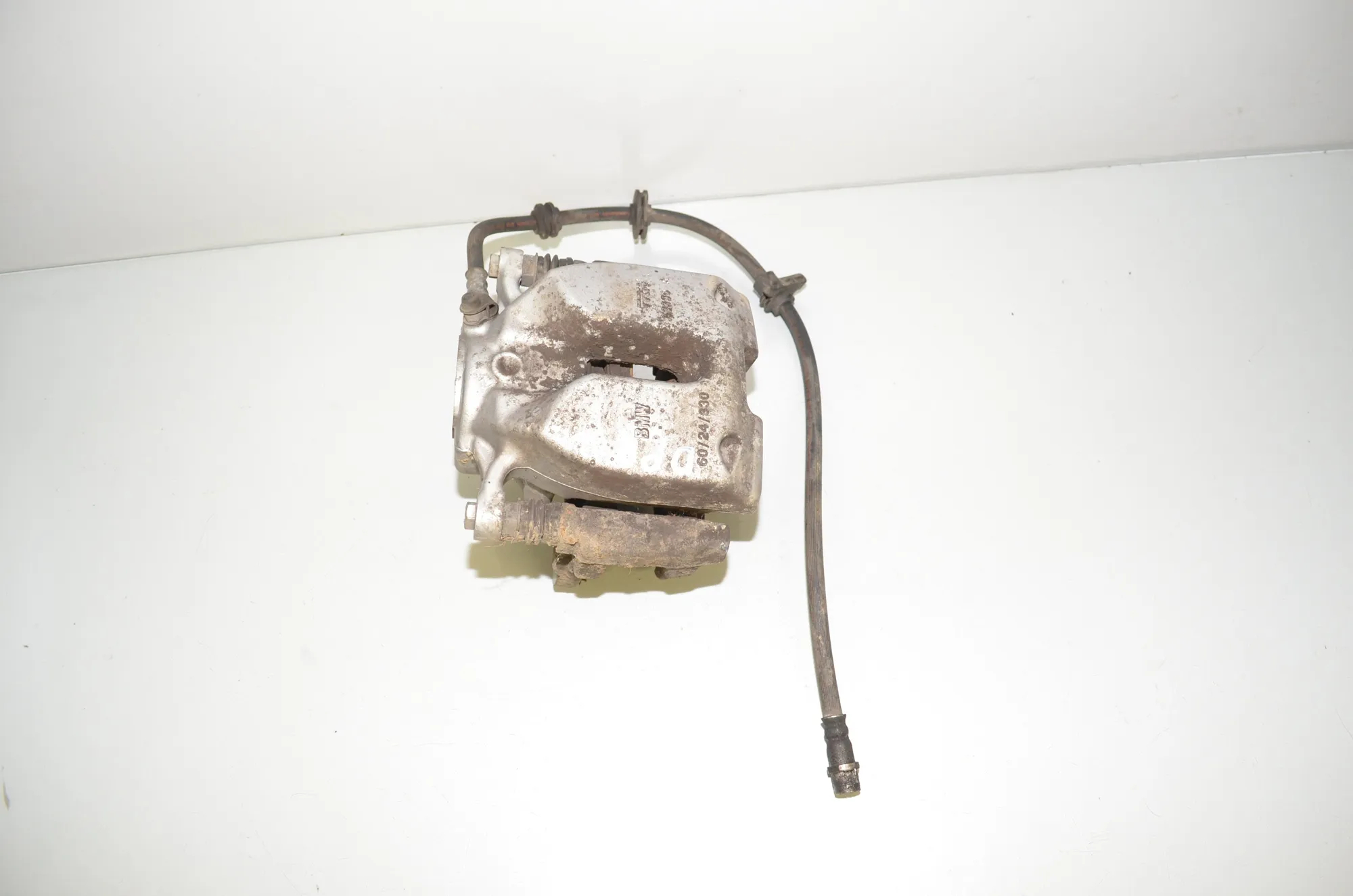 Front Right Brake Caliper – OEM 6872800 · BMW 5 Touring (G31) (2017 - -) 520 d 2019