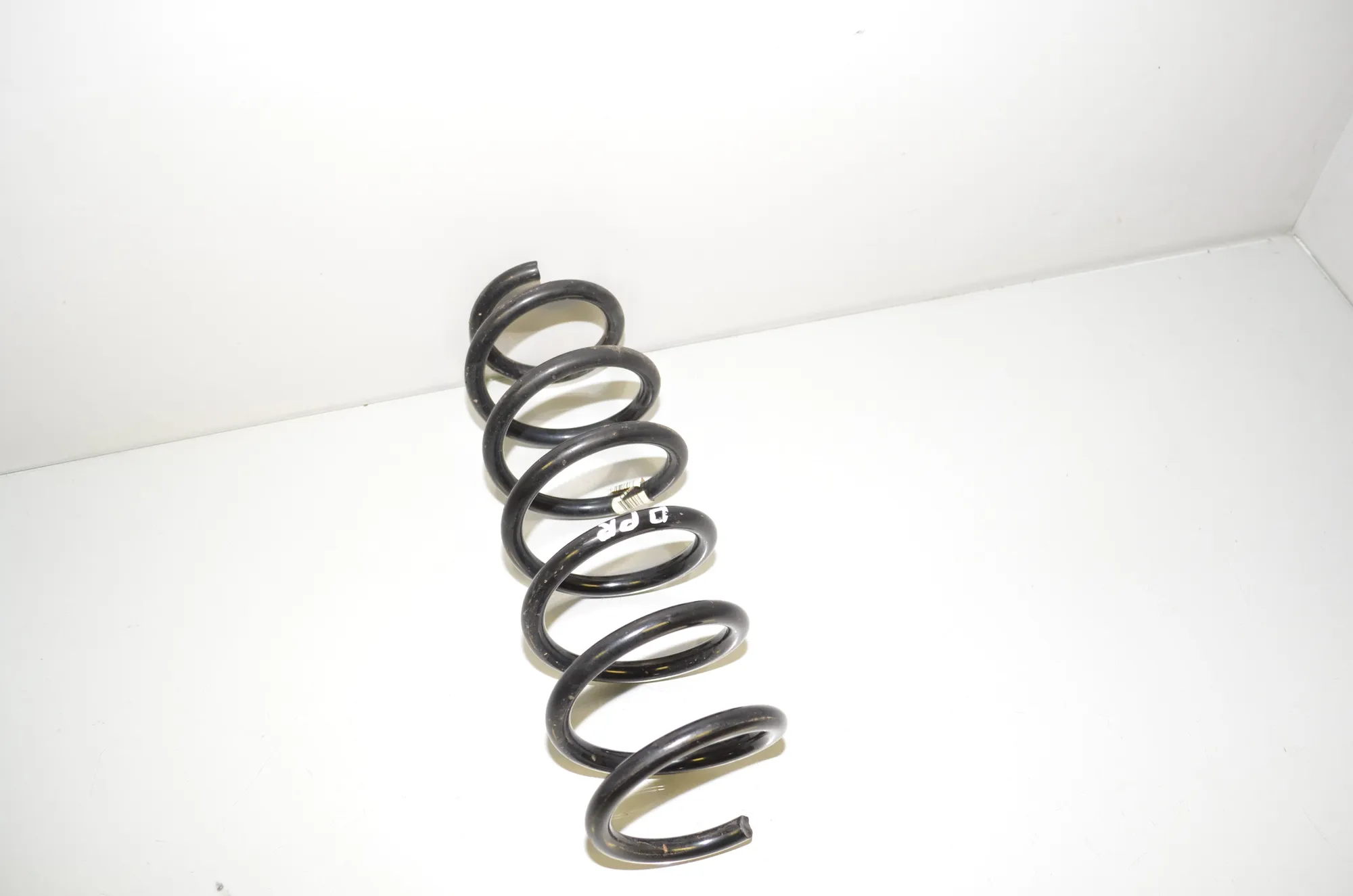 Front Right Coil Spring – OEM 6882393 · BMW 5 Touring (G31) (2017 - -) 520 d 2019