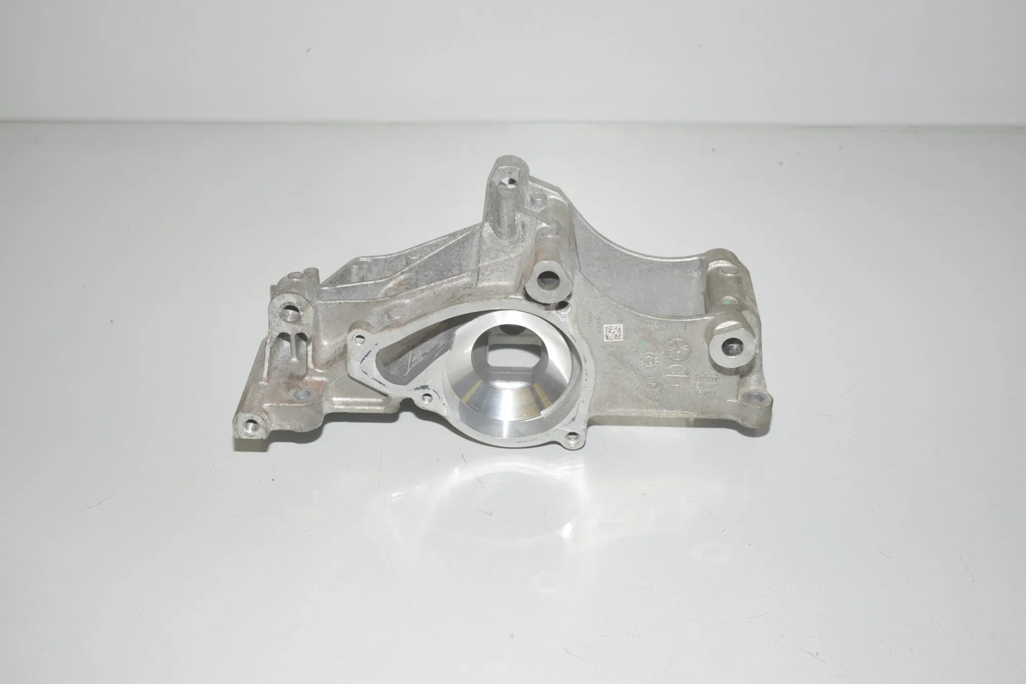 Water Pump – OEM 8575624 · BMW X5 (G05) (2018 - -) xDrive M 50 d 2019