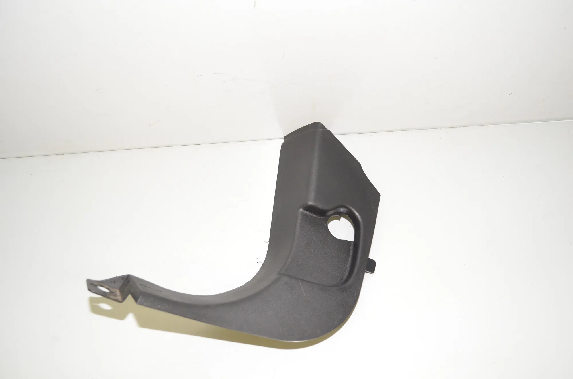Front Left Interior Step Trim – OEM BJ32-02349-AF · LAND ROVER RANGE ROVER EVOQUE (L538) 2.2 D 4x4 2013