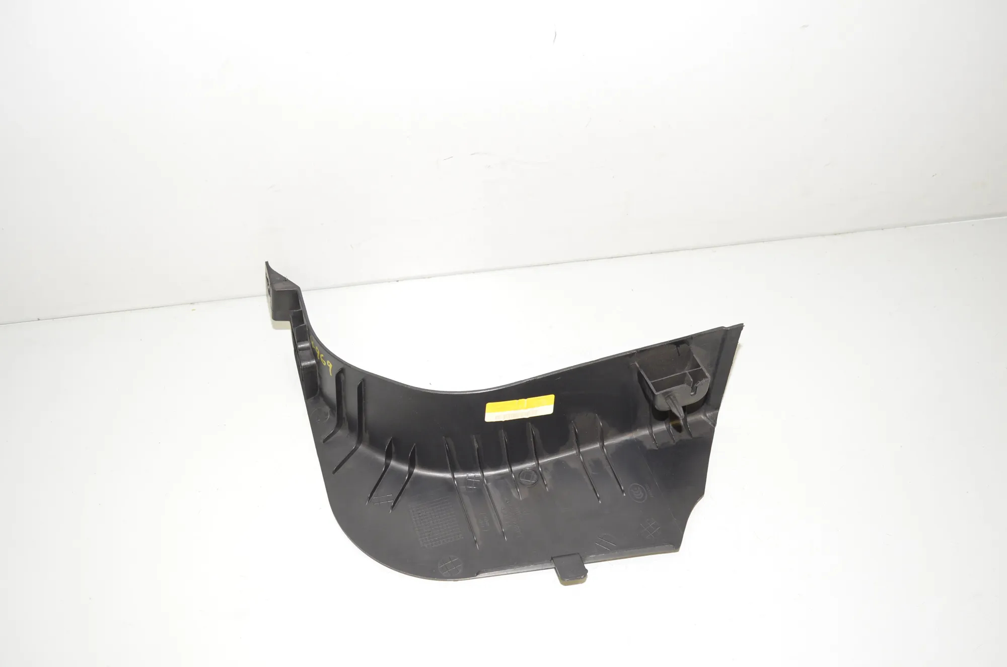 Front Right Interior Step Trim – OEM BJ32-02348-AE · LAND ROVER RANGE ROVER EVOQUE (L538) 2.2 D 4x4 2013 – 3