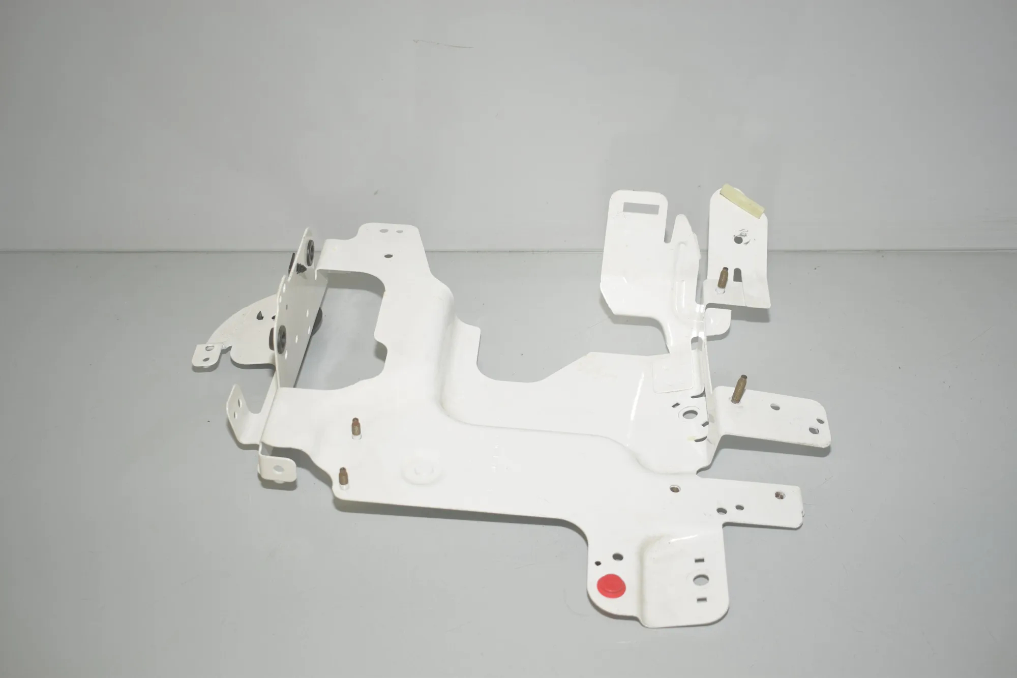 Bracket – OEM BJ32-14A301 · LAND ROVER RANGE ROVER EVOQUE (L538) 2.2 D 4x4 2013 – 2