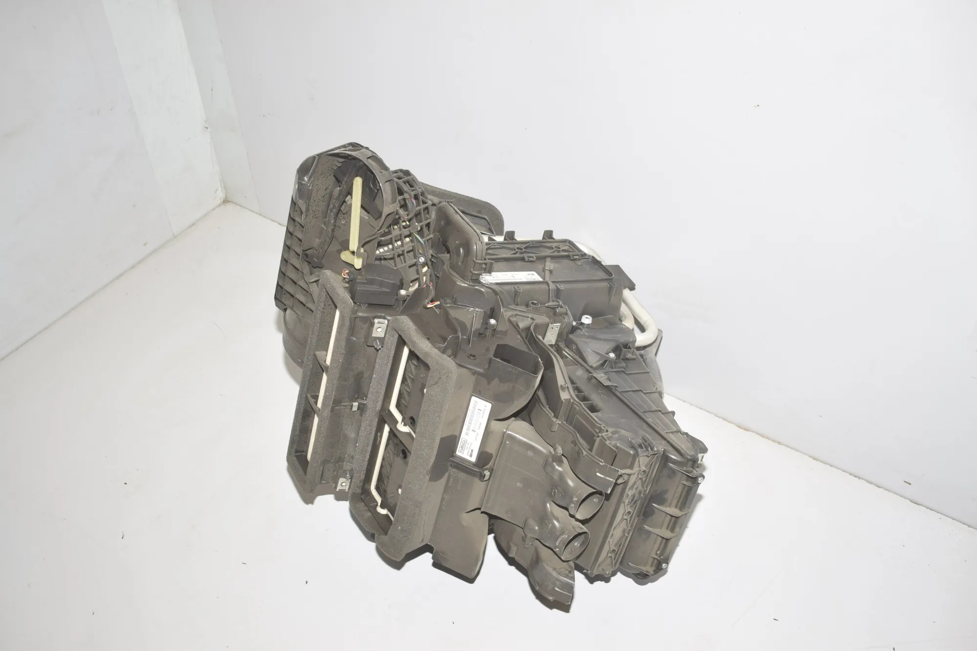 Interior Heater – OEM 6G9N-19B555JAA · LAND ROVER RANGE ROVER EVOQUE (L538) 2.2 D 4x4 2013 – 4