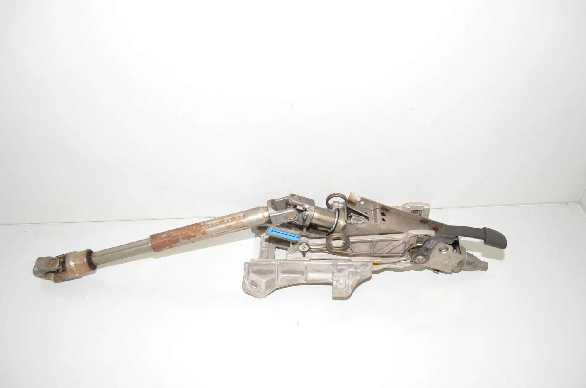 Steering Wheel Adjustment Mechanism – OEM BJ32-3C529-DB · LAND ROVER RANGE ROVER EVOQUE (L538) 2.2 D 4x4 2013 – 2