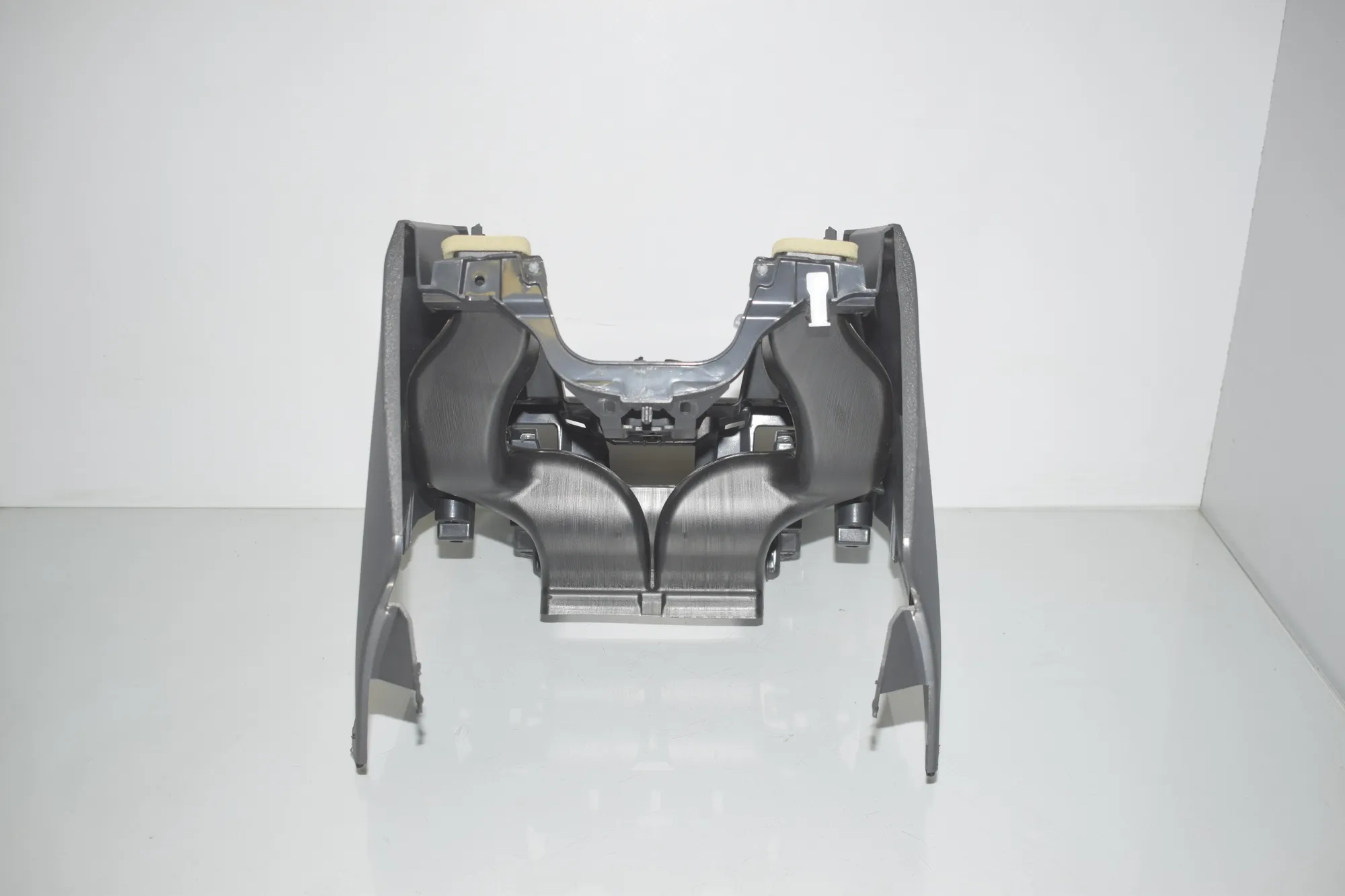 Other Body Parts – OEM AH22-18D582-A · LAND ROVER DISCOVERY IV (L319) 3.0 TD 4x4 2016 – 4