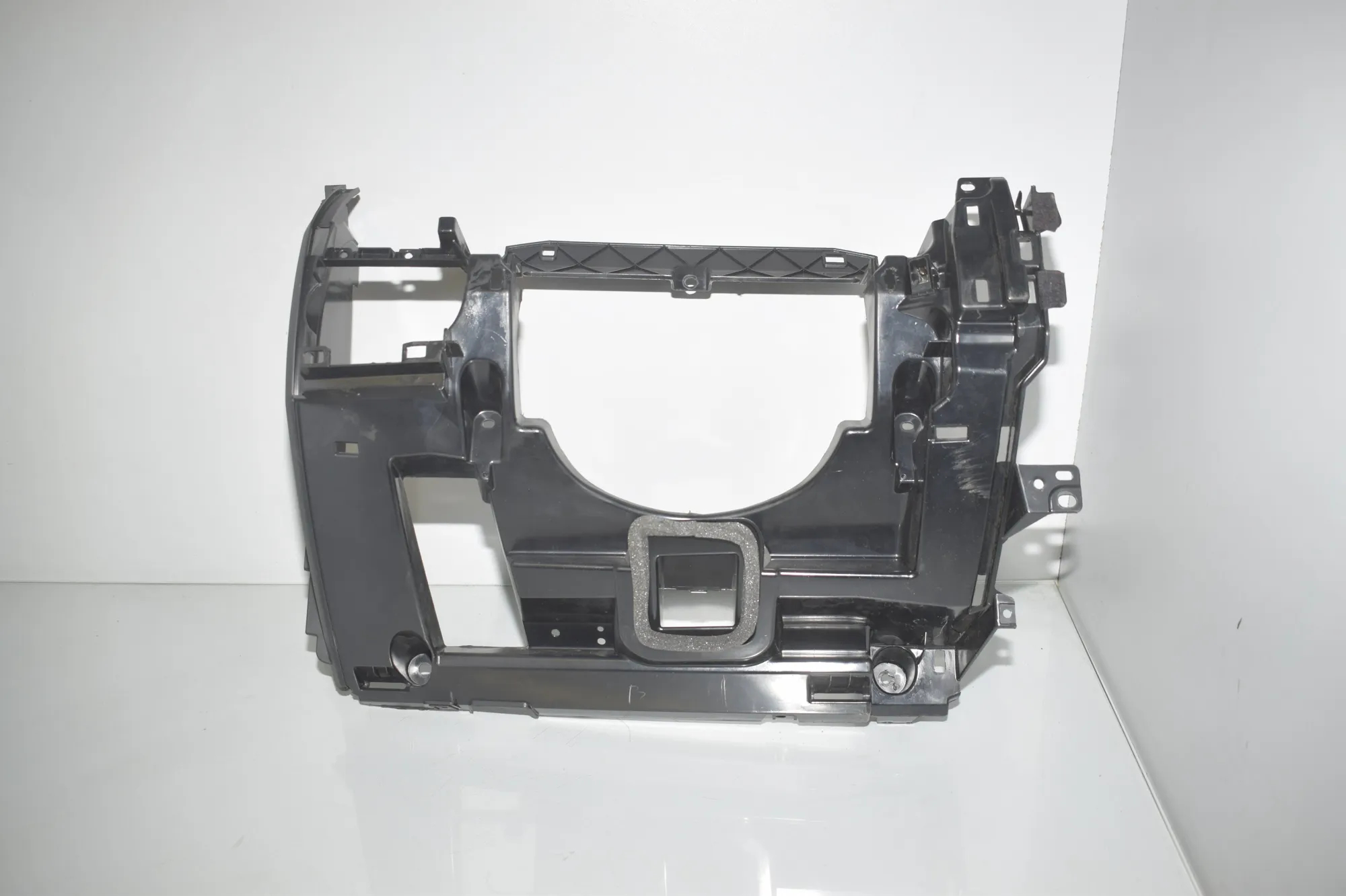 Other Body Parts – OEM FB0500052XXX · LAND ROVER DISCOVERY IV (L319) 3.0 TD 4x4 2016 – 2