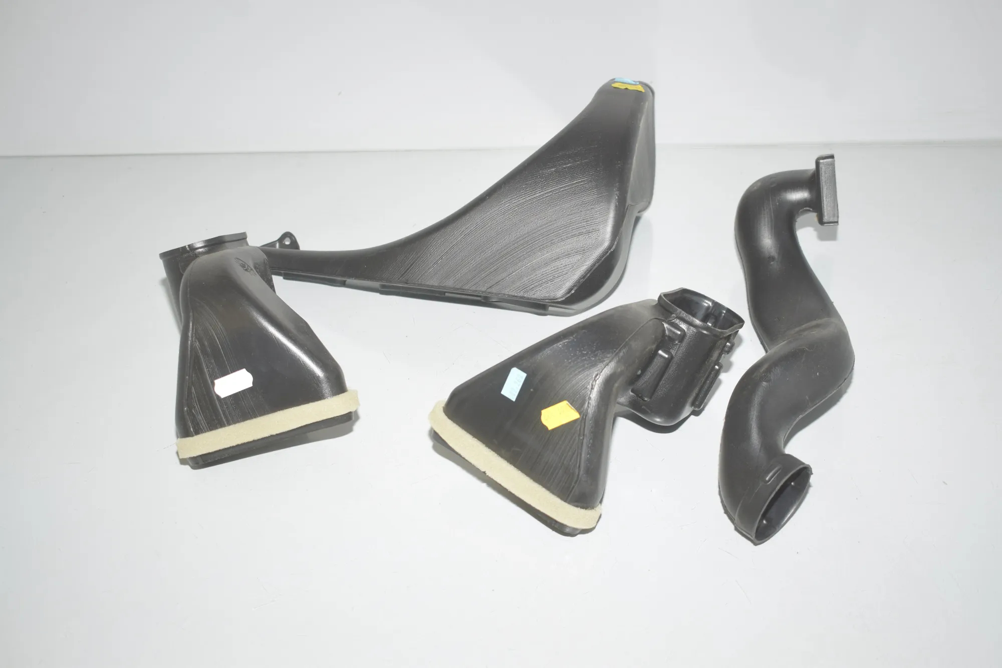 Air Intake Duct Part – OEM JKB500072 · LAND ROVER DISCOVERY IV (L319) 3.0 TD 4x4 2016