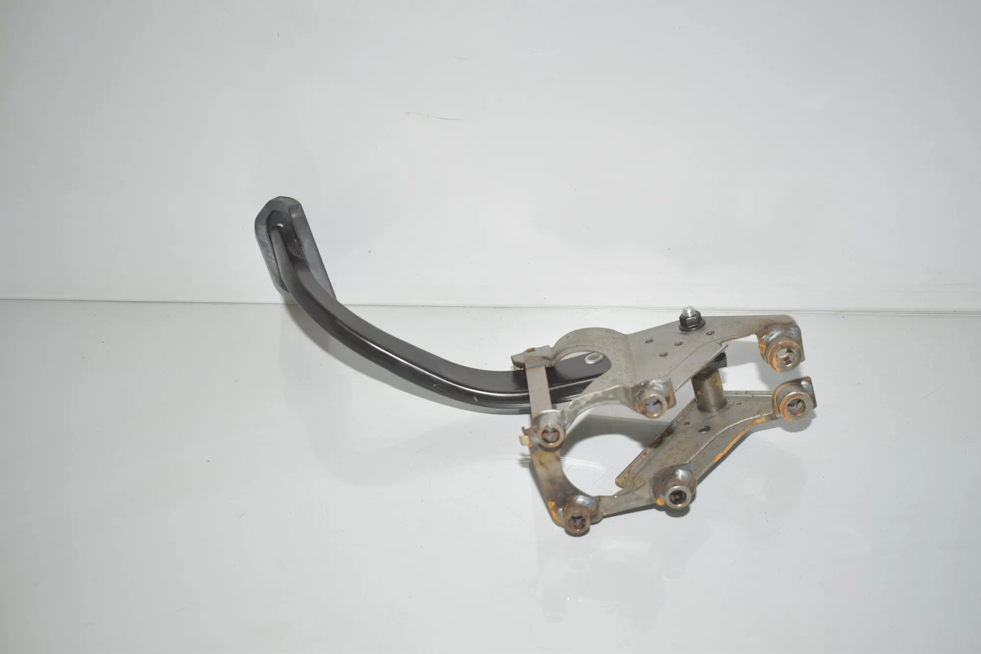 Brake Pedal – OEM 5H222455CC8PVJ · LAND ROVER DISCOVERY IV (L319) 3.0 TD 4x4 2016 – 3