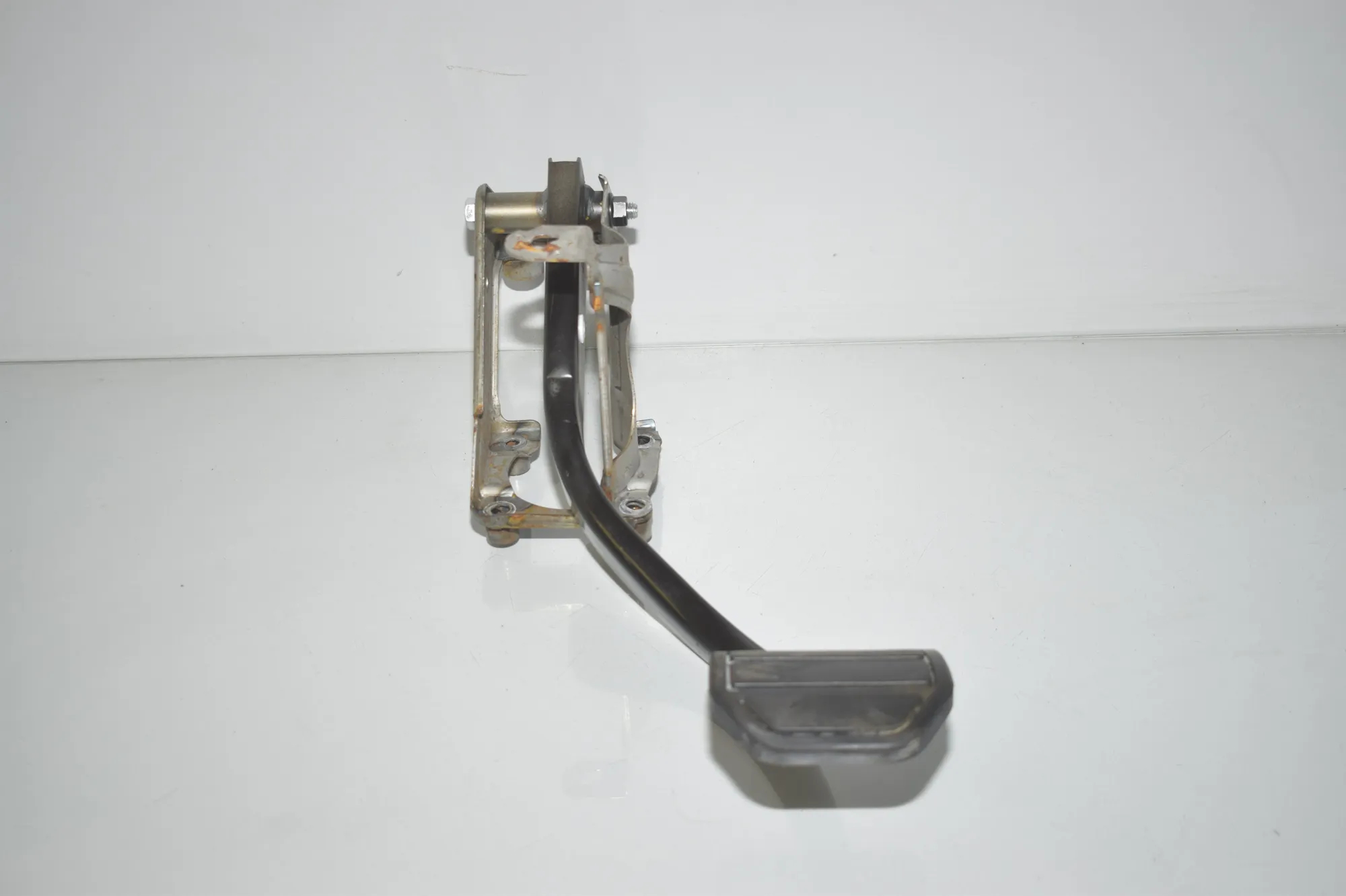 Brake Pedal – OEM 5H222455CC8PVJ · LAND ROVER DISCOVERY IV (L319) 3.0 TD 4x4 2016