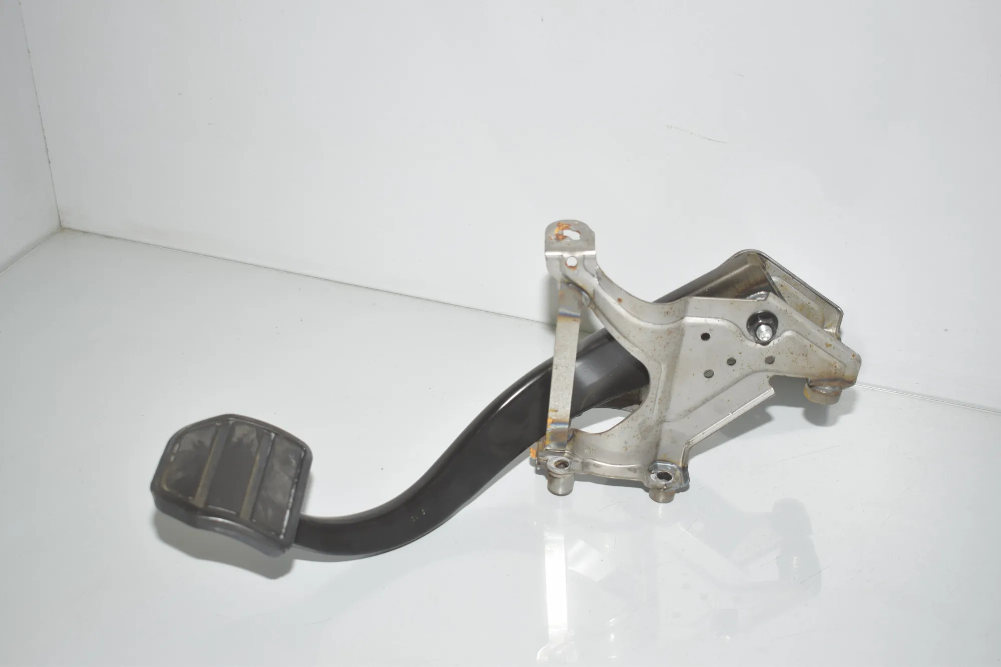 Brake Pedal – OEM 5H222455CC8PVJ · LAND ROVER DISCOVERY IV (L319) 3.0 TD 4x4 2016 – 2