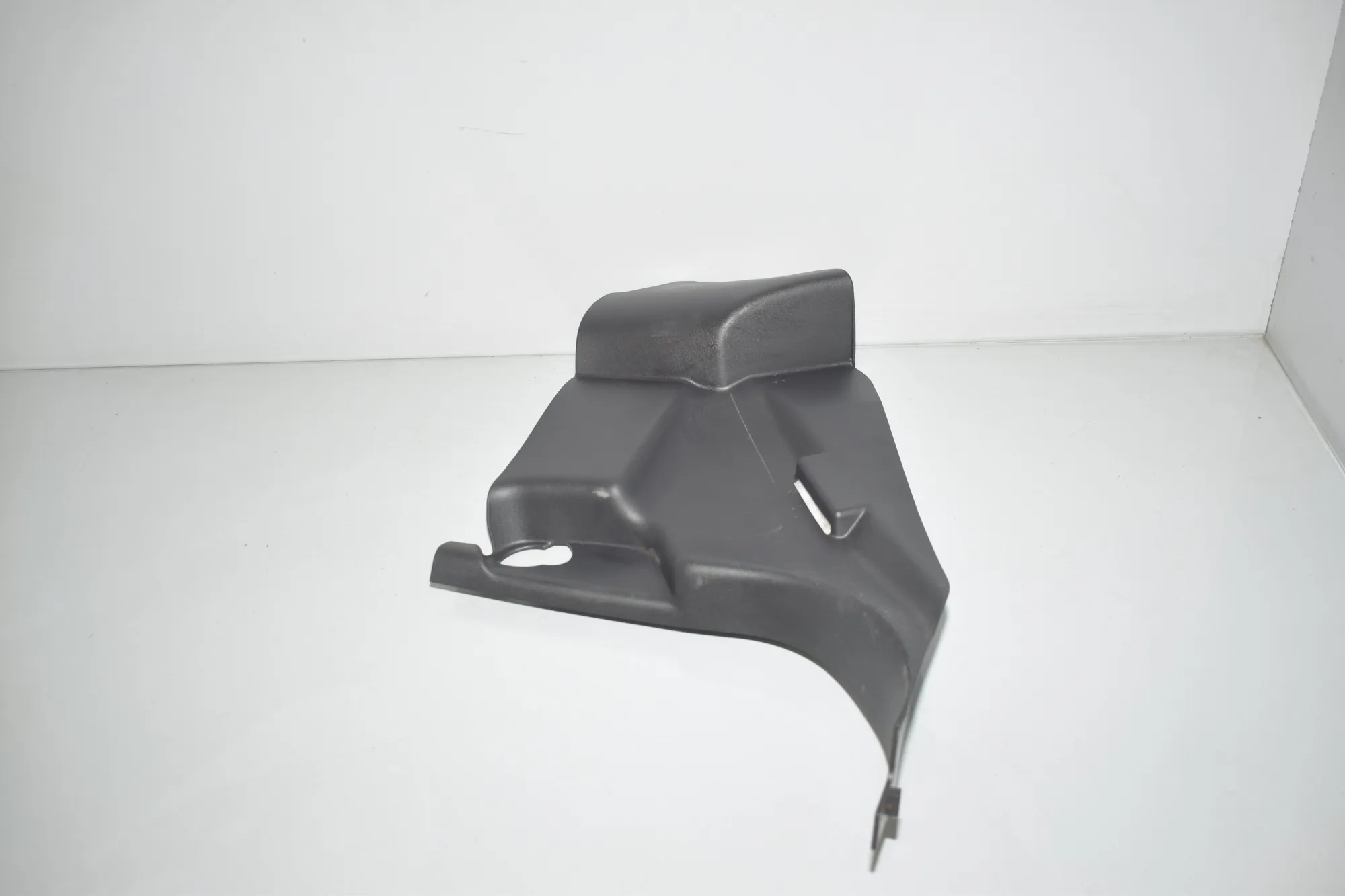 Other Body Parts – OEM EMC500311 · LAND ROVER DISCOVERY IV (L319) 3.0 TD 4x4 2016 – 2