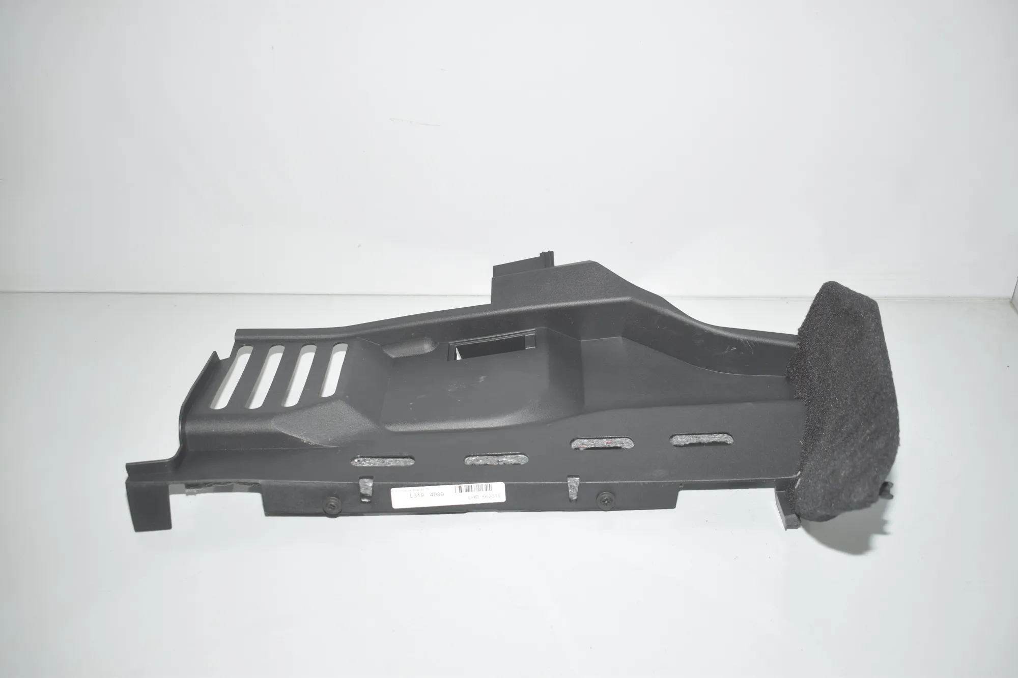 Dashboard Lower Trim – OEM FBS500102XXX · LAND ROVER DISCOVERY IV (L319) 3.0 TD 4x4 2016