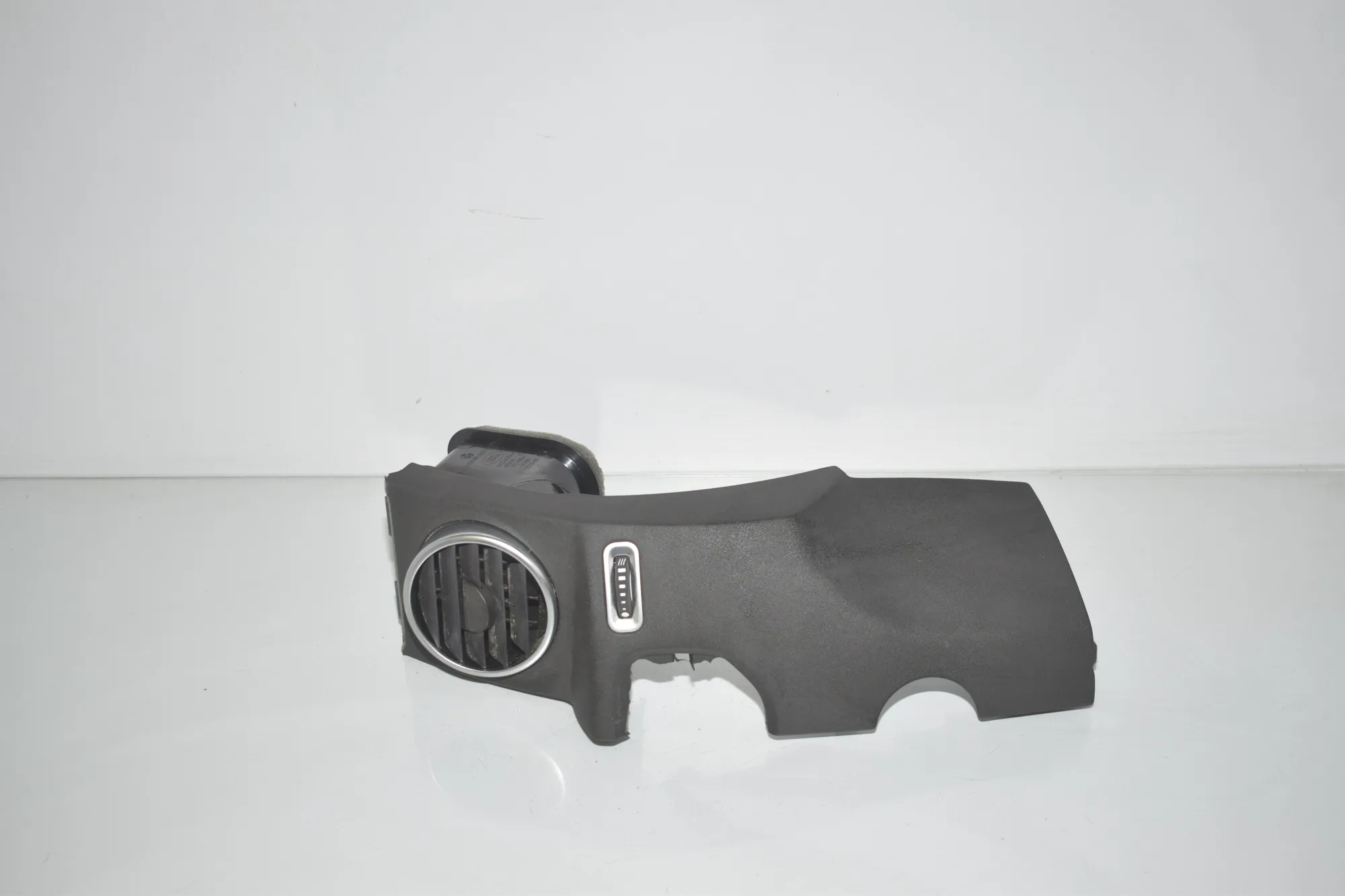 Dashboard Air Vents – OEM AG22-04302-A · LAND ROVER DISCOVERY IV (L319) 3.0 TD 4x4 2016