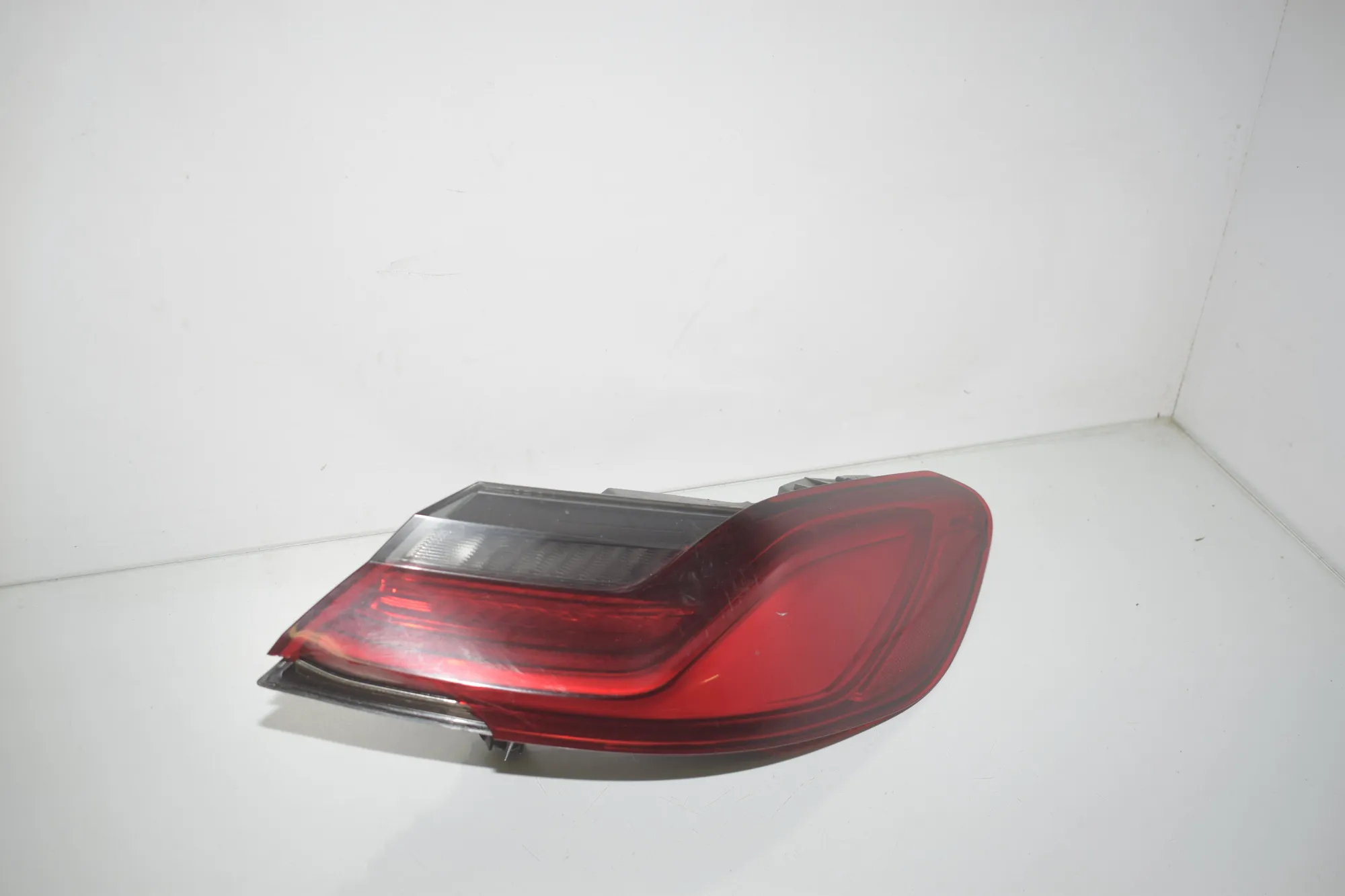 Rear Right Tail Light – OEM 7445772 · BMW 8 Cabrio (G14, F91) BMW 8 Cabrio (G14, F91) 840 d xDrive 2020 – 2