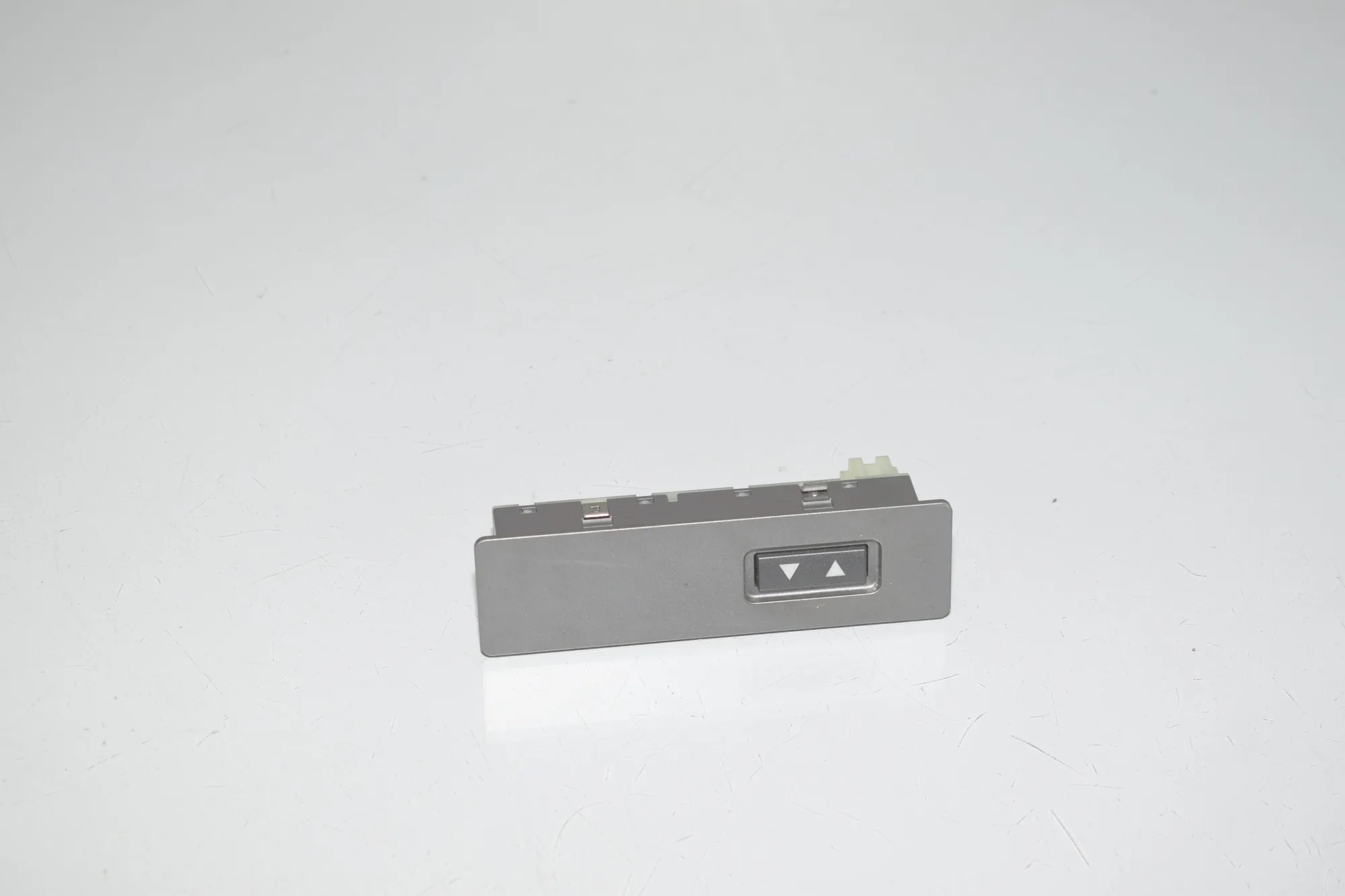 Button Switch Panel – OEM 6918419 · BMW 7 (E65, E66, E67) 735 i, Li 2001