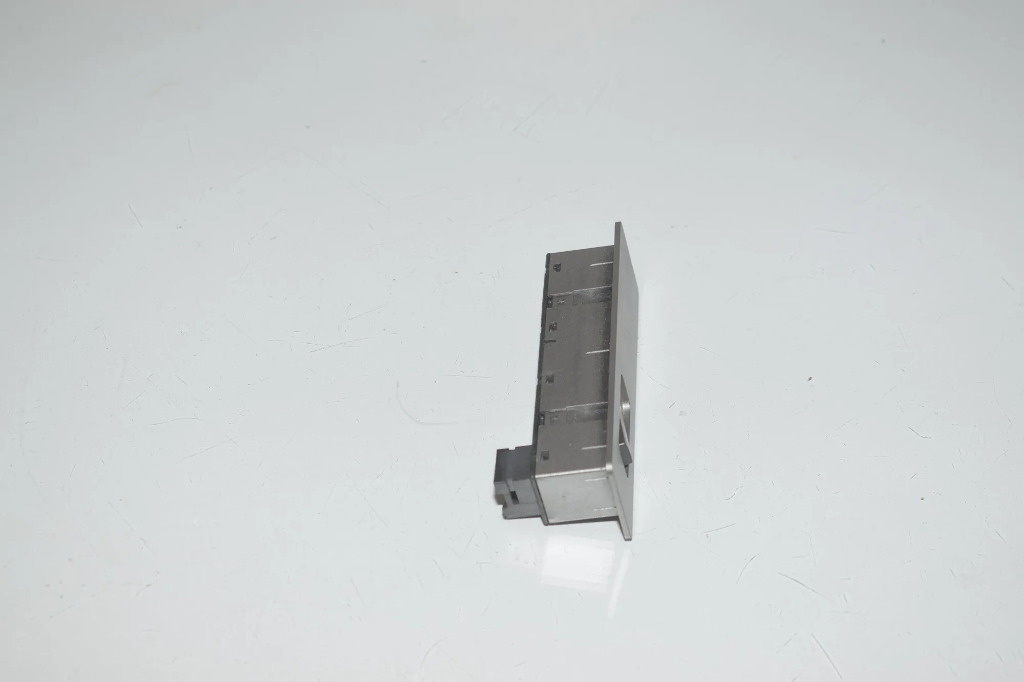 Button Switch Panel – OEM 6918418 · BMW 7 (E65, E66, E67) 735 i, Li 2001 – 2