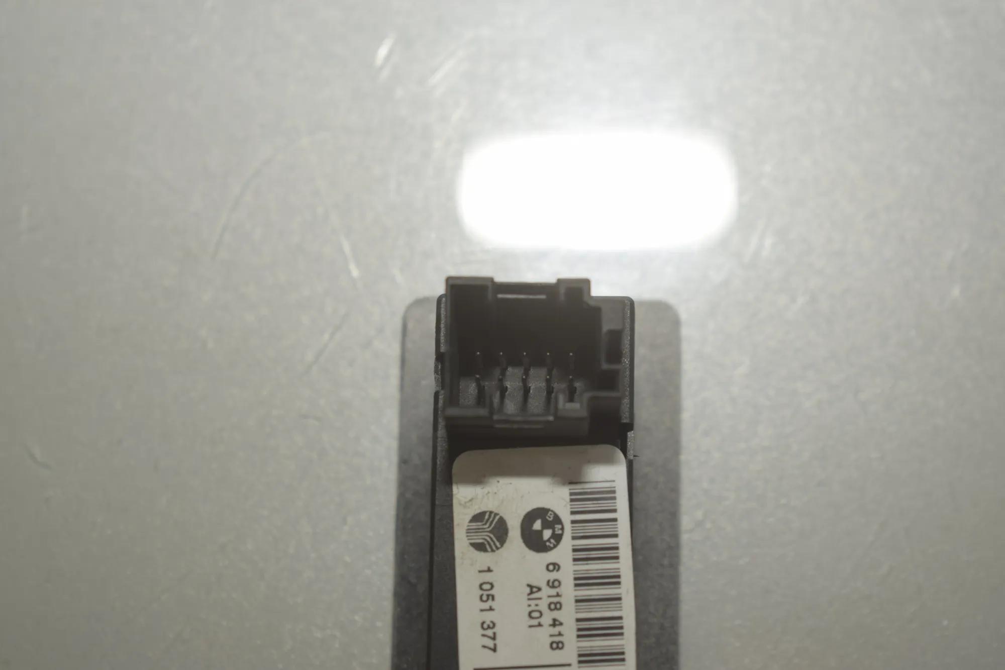 Button Switch Panel – OEM 6918418 · BMW 7 (E65, E66, E67) 735 i, Li 2001 – 4