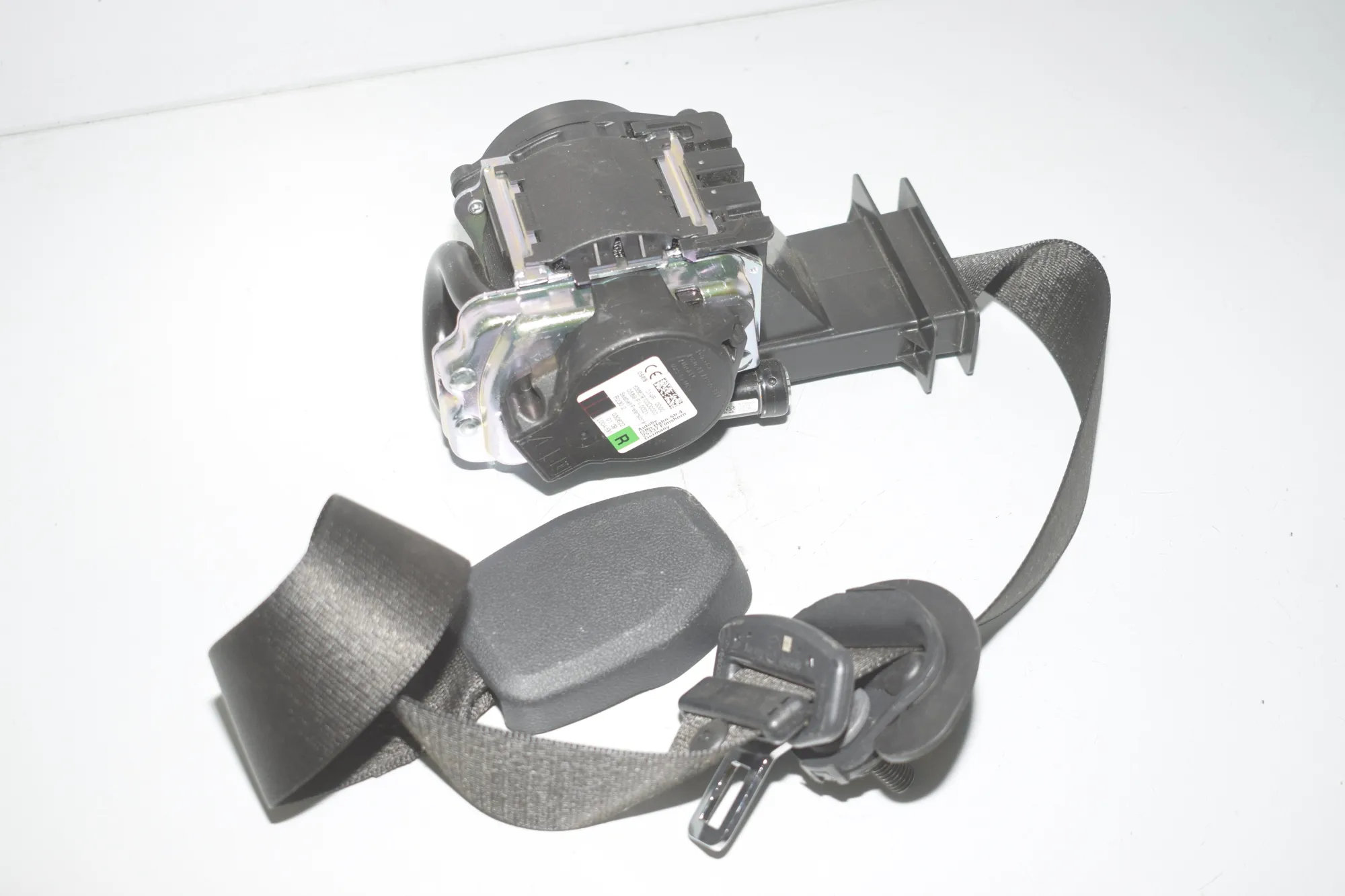 Front Right Seatbelt – OEM 7496294 · BMW 3 Touring (G21) BMW 3 Touring (G21) 318 d 2020 – 2