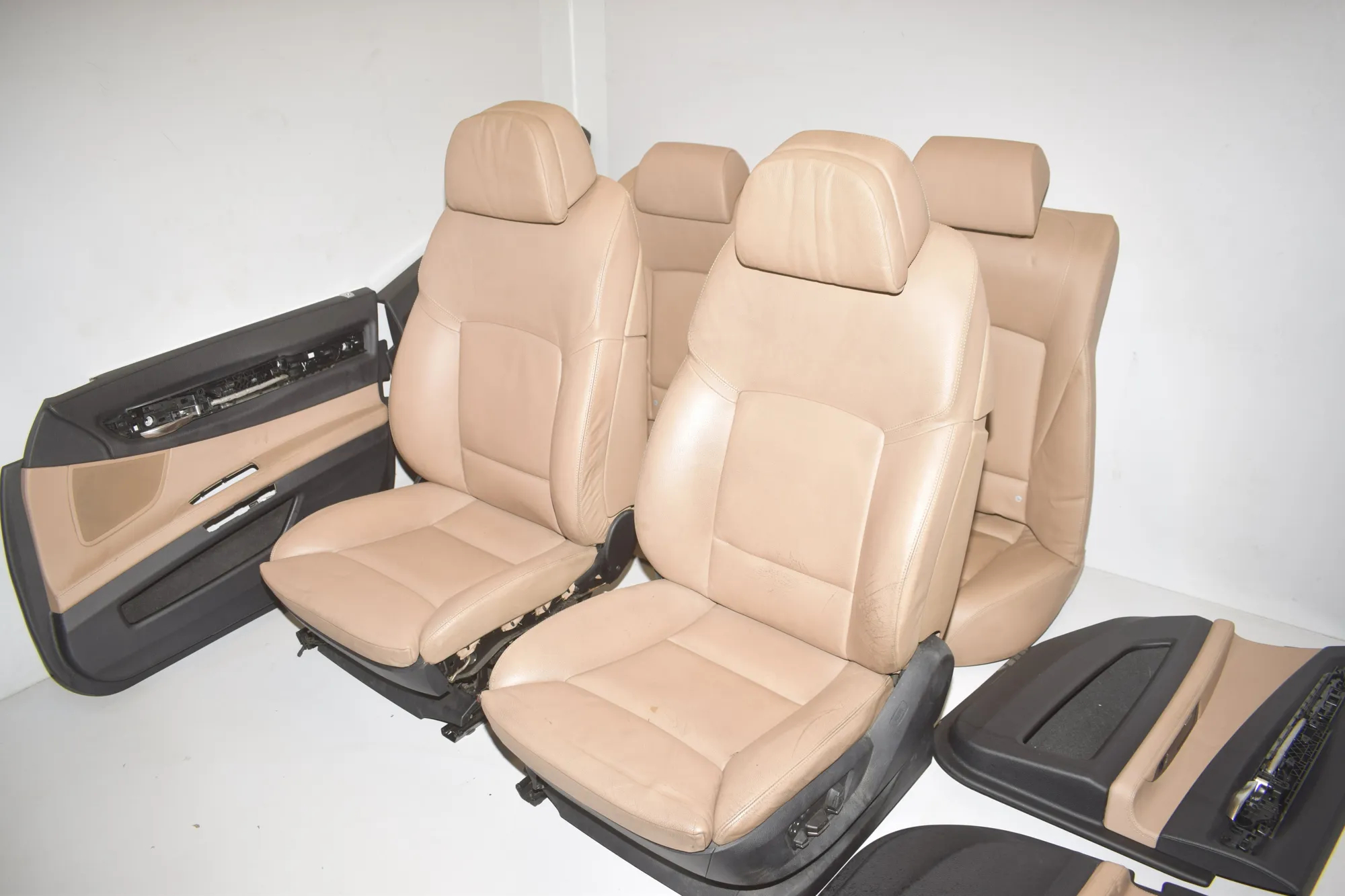 Seat set · BMW 7 (F01, F02) 740 d xDrive 2011 – 8