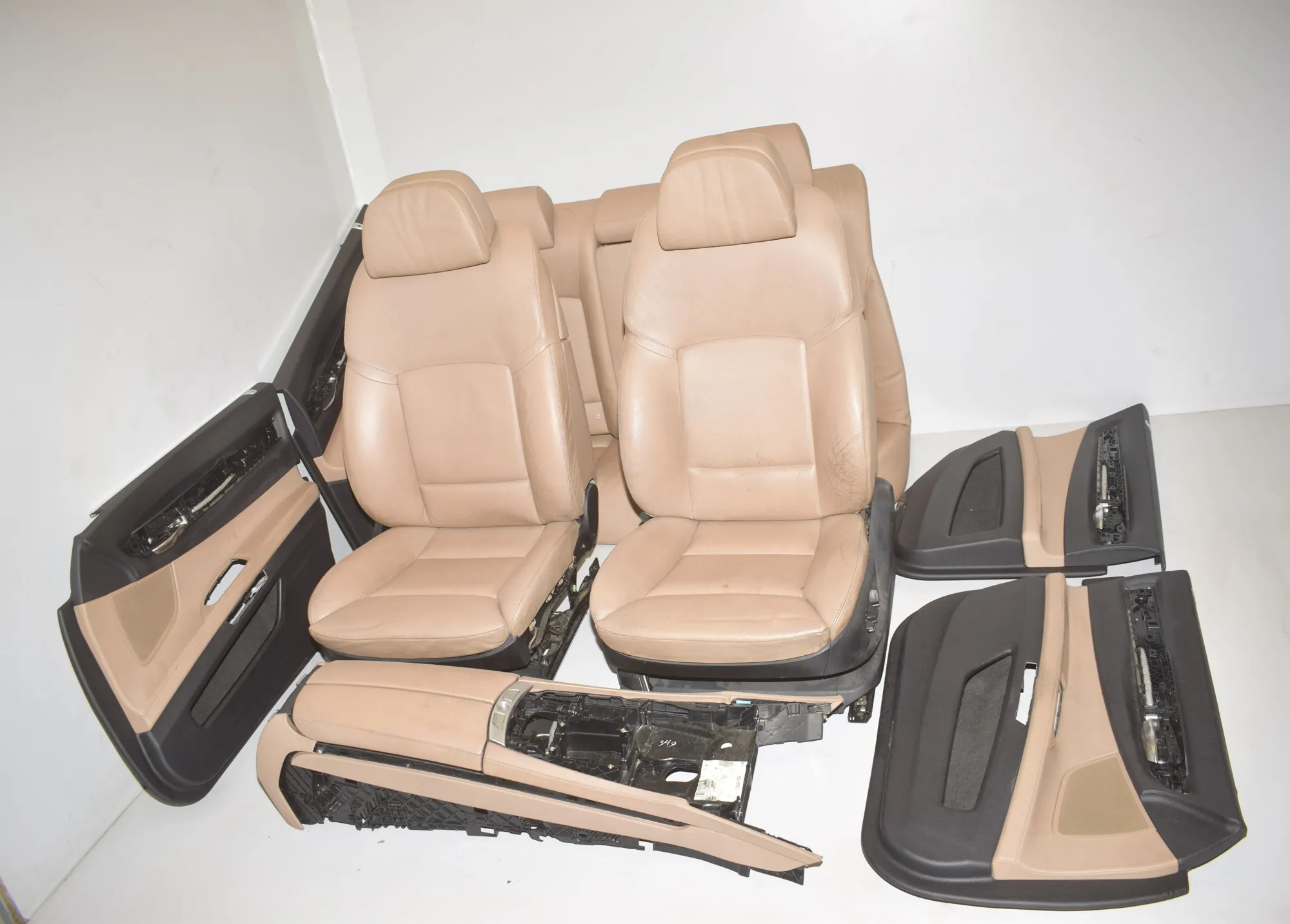 Seat set · BMW 7 (F01, F02) 740 d xDrive 2011 – 10
