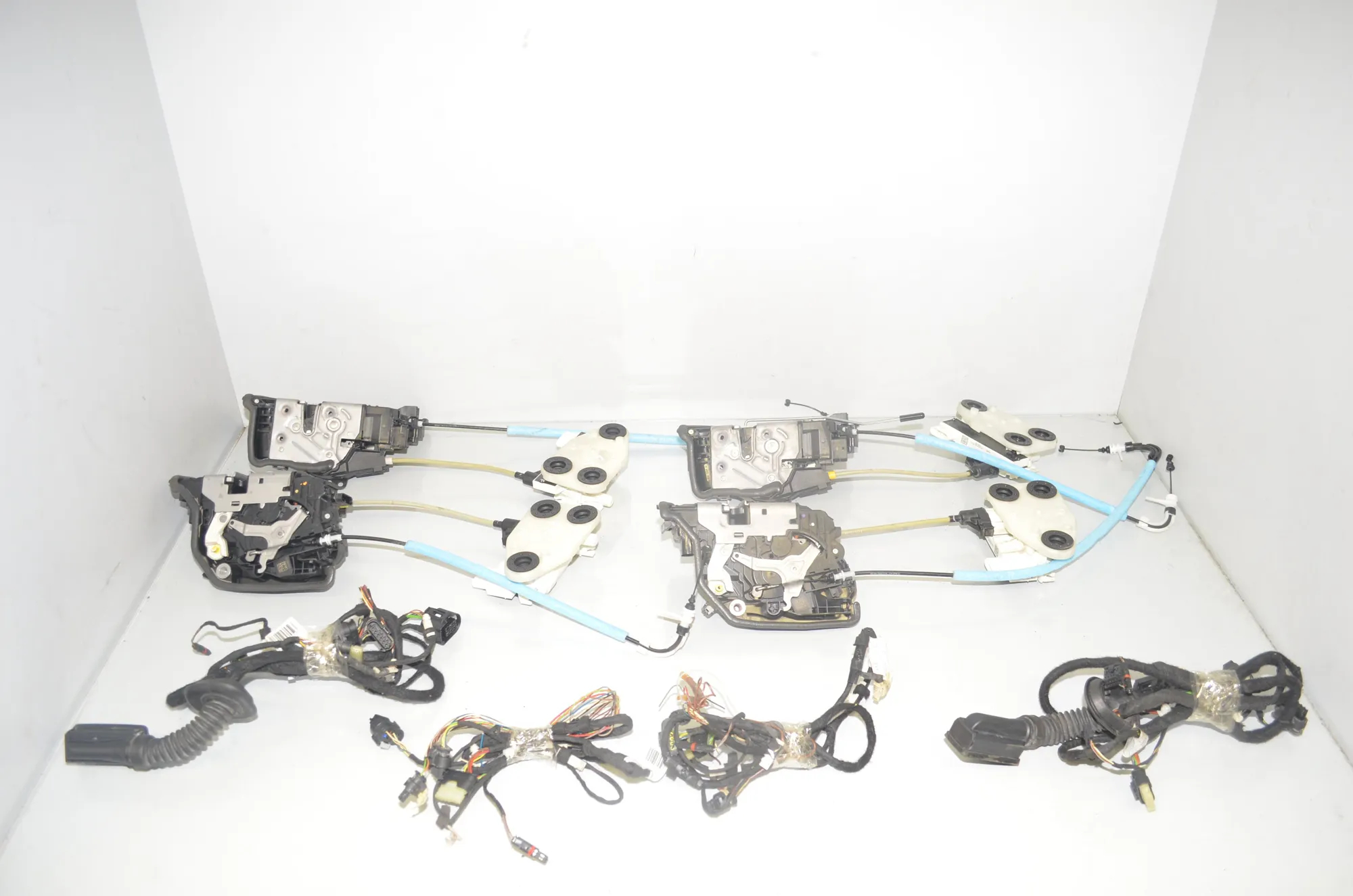 Door Locks Soft Close Kit – OEM 7419844 · BMW X6 (F16, F86) M 50 d 2016