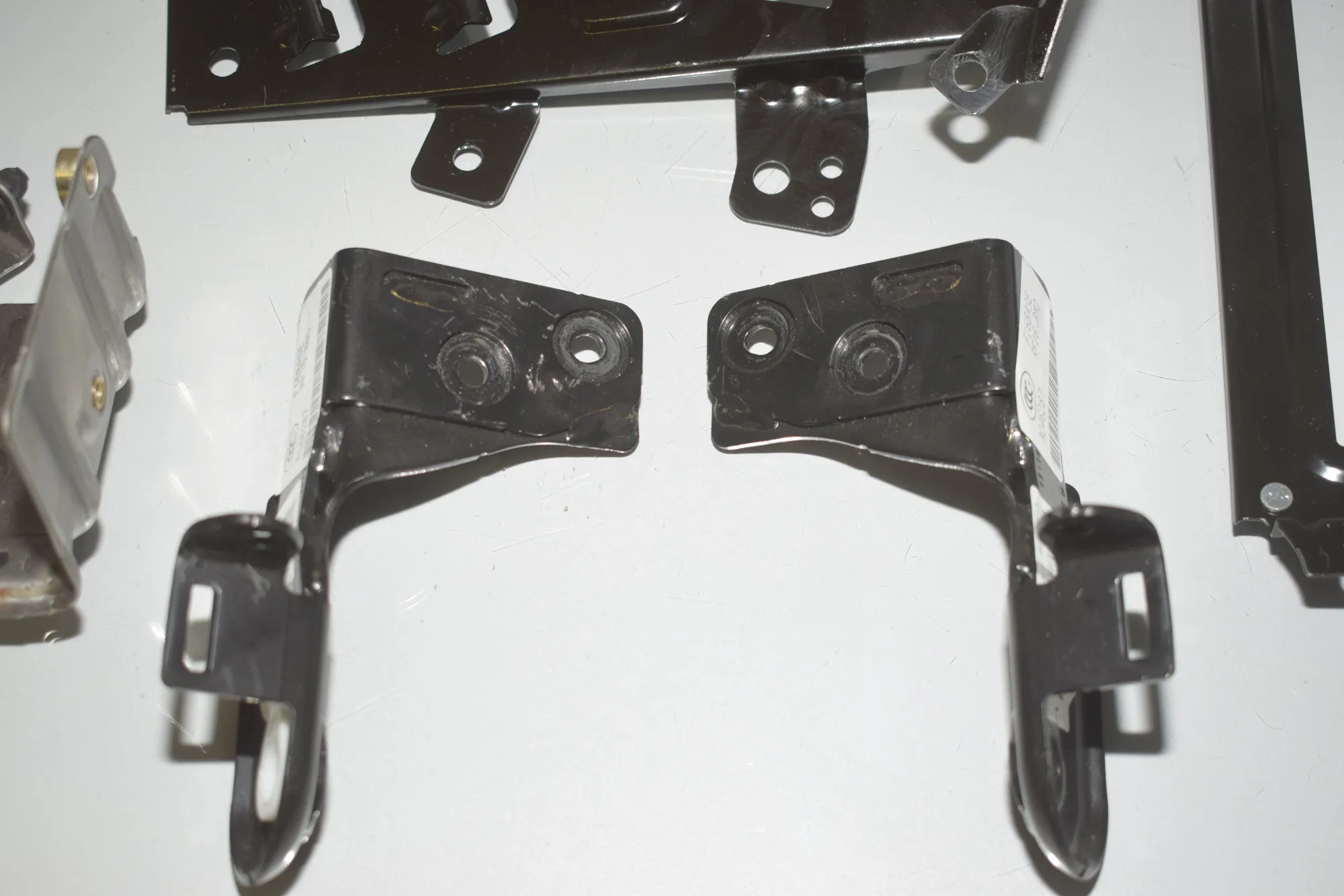 Bracket – OEM 10506L123 · BMW X6 (F16, F86) M 50 d 2016 – 5