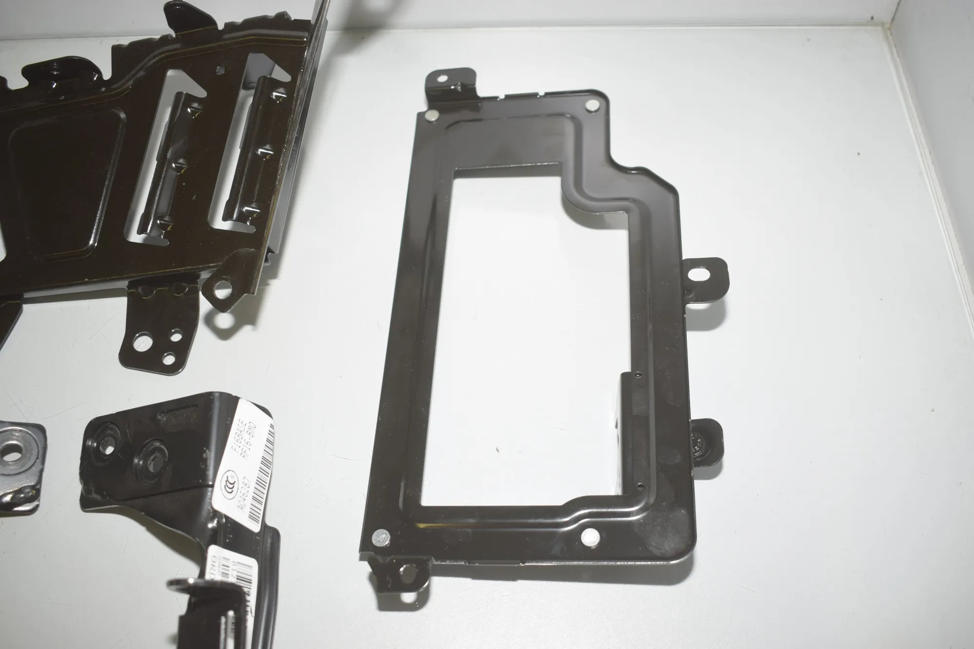 Bracket – OEM 10506L123 · BMW X6 (F16, F86) M 50 d 2016 – 4