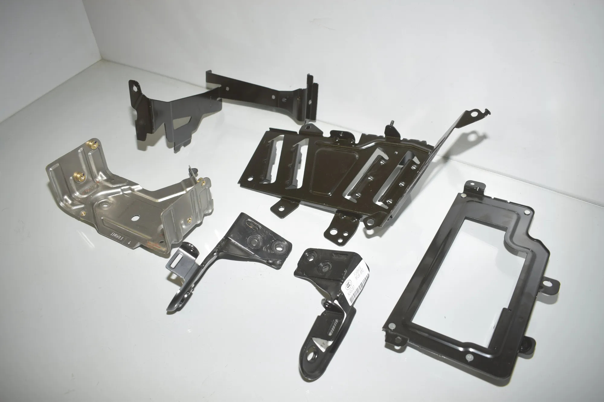 Bracket – OEM 10506L123 · BMW X6 (F16, F86) M 50 d 2016 – 3