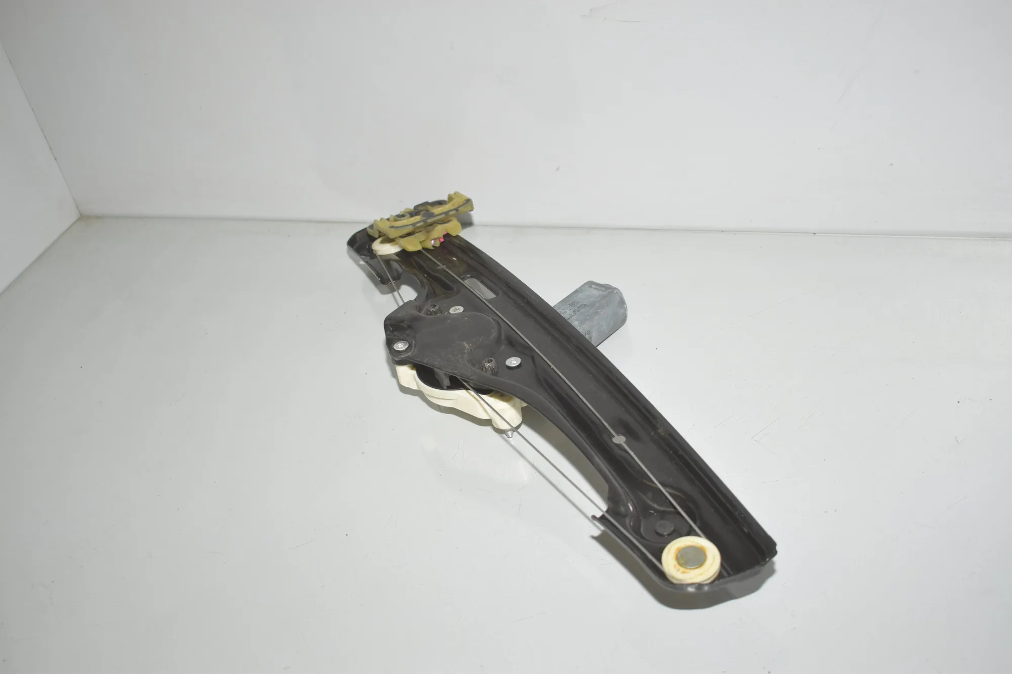 Rear Left Door Window Regulator – OEM 7286487 · BMW X6 (F16, F86) M 50 d 2016 – 5