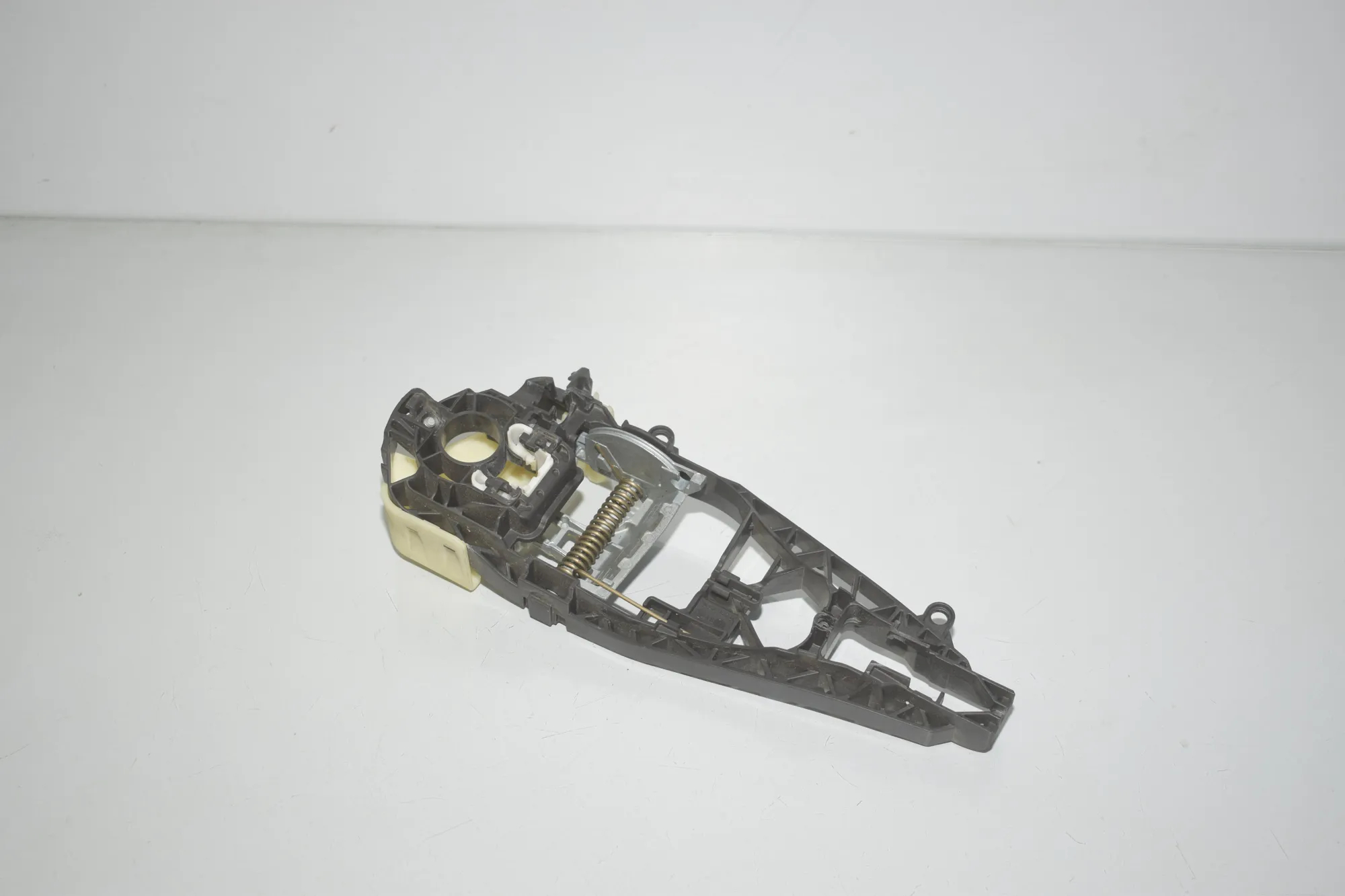 Rear Left Door Interior Handle Frame – OEM 7401209 · BMW X6 (F16, F86) M 50 d 2016 – 3