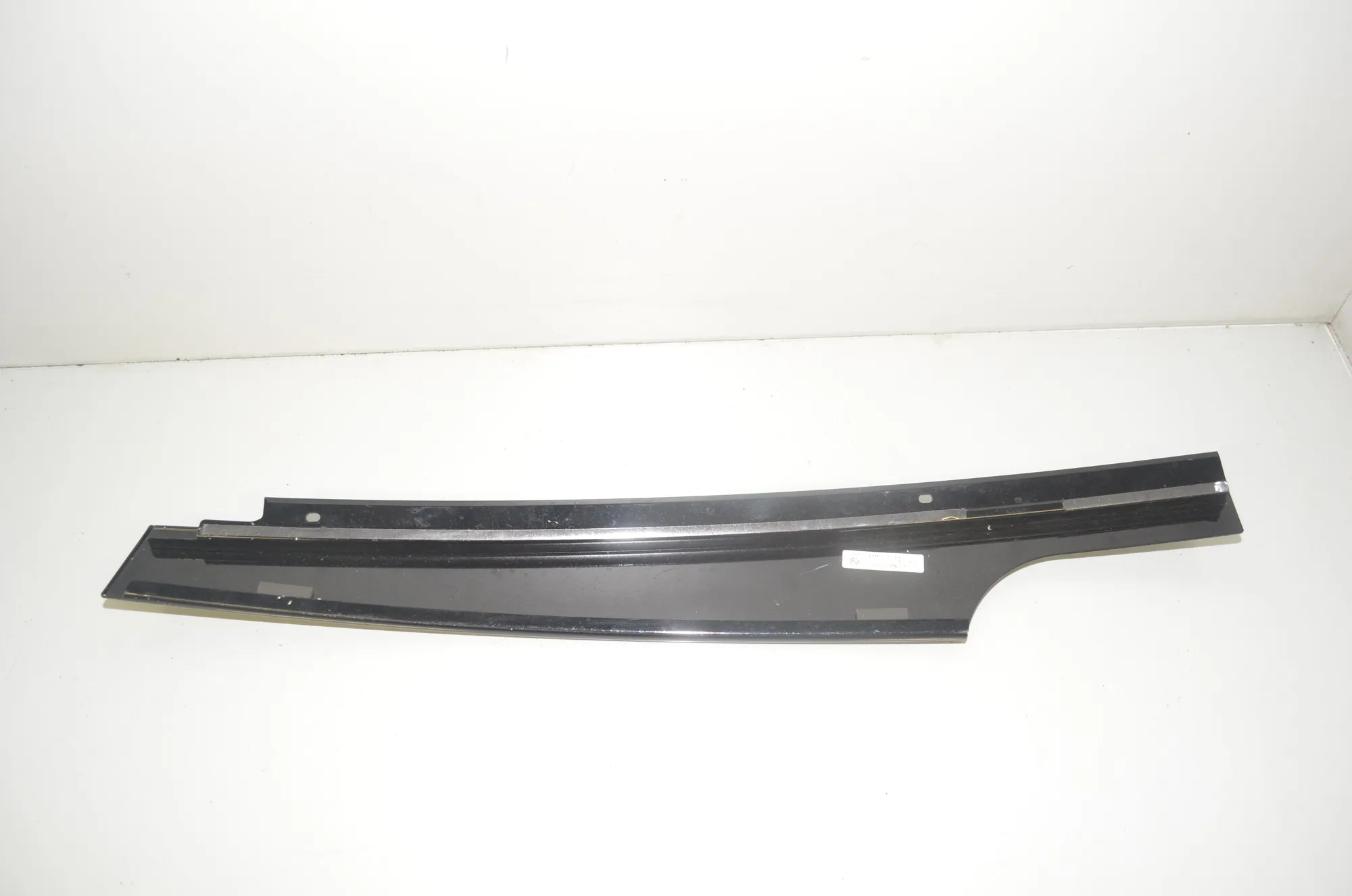 Front Left Door Vertical Trim – OEM 7410021 · BMW X3 (G01, F97) BMW X3 (G01, F97) xDrive 20 i 2019 – 4