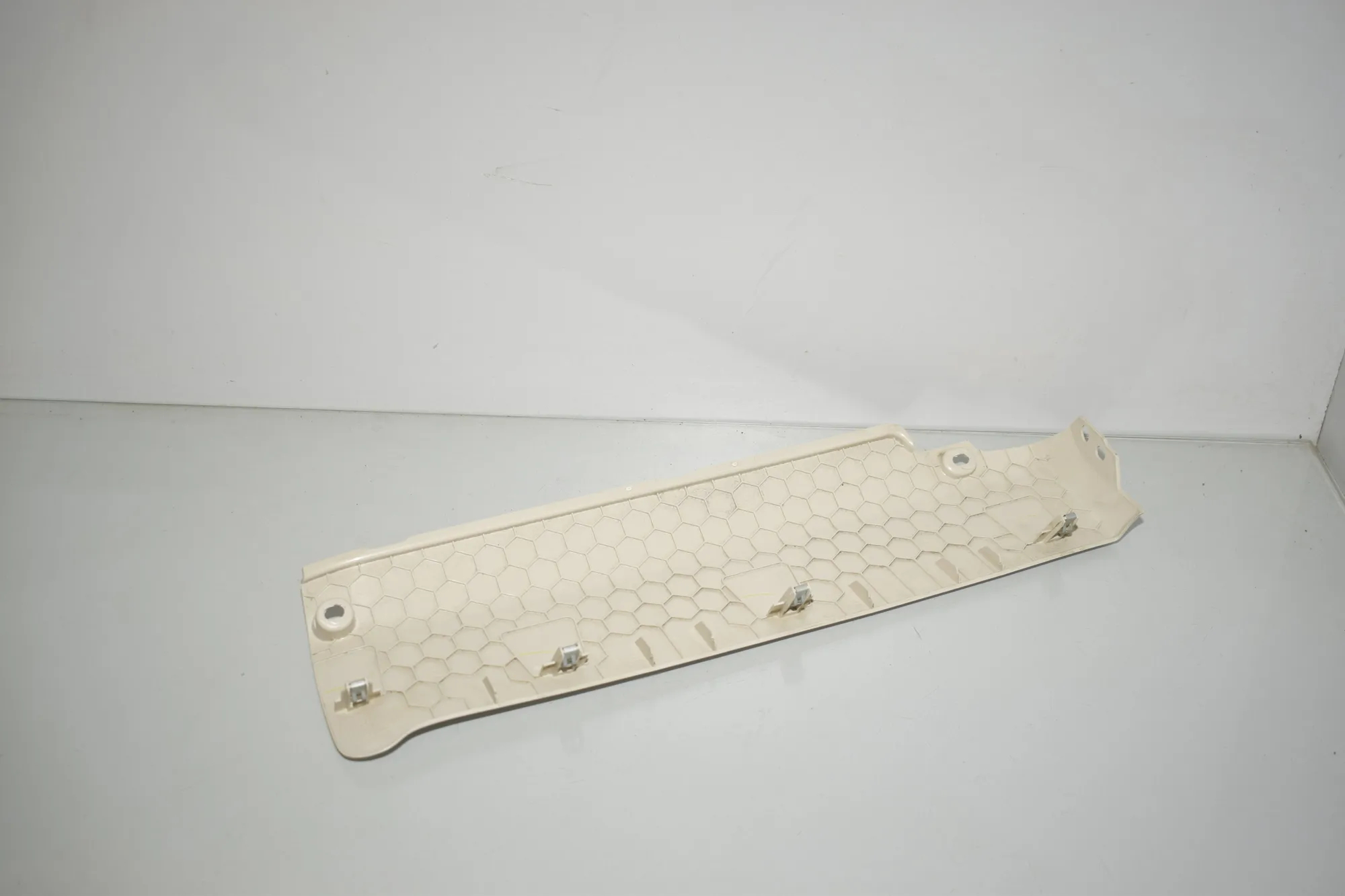 Dashboard Lower Trim – OEM 9257516 · BMW X6 (F16, F86) M 50 d 2016 – 4