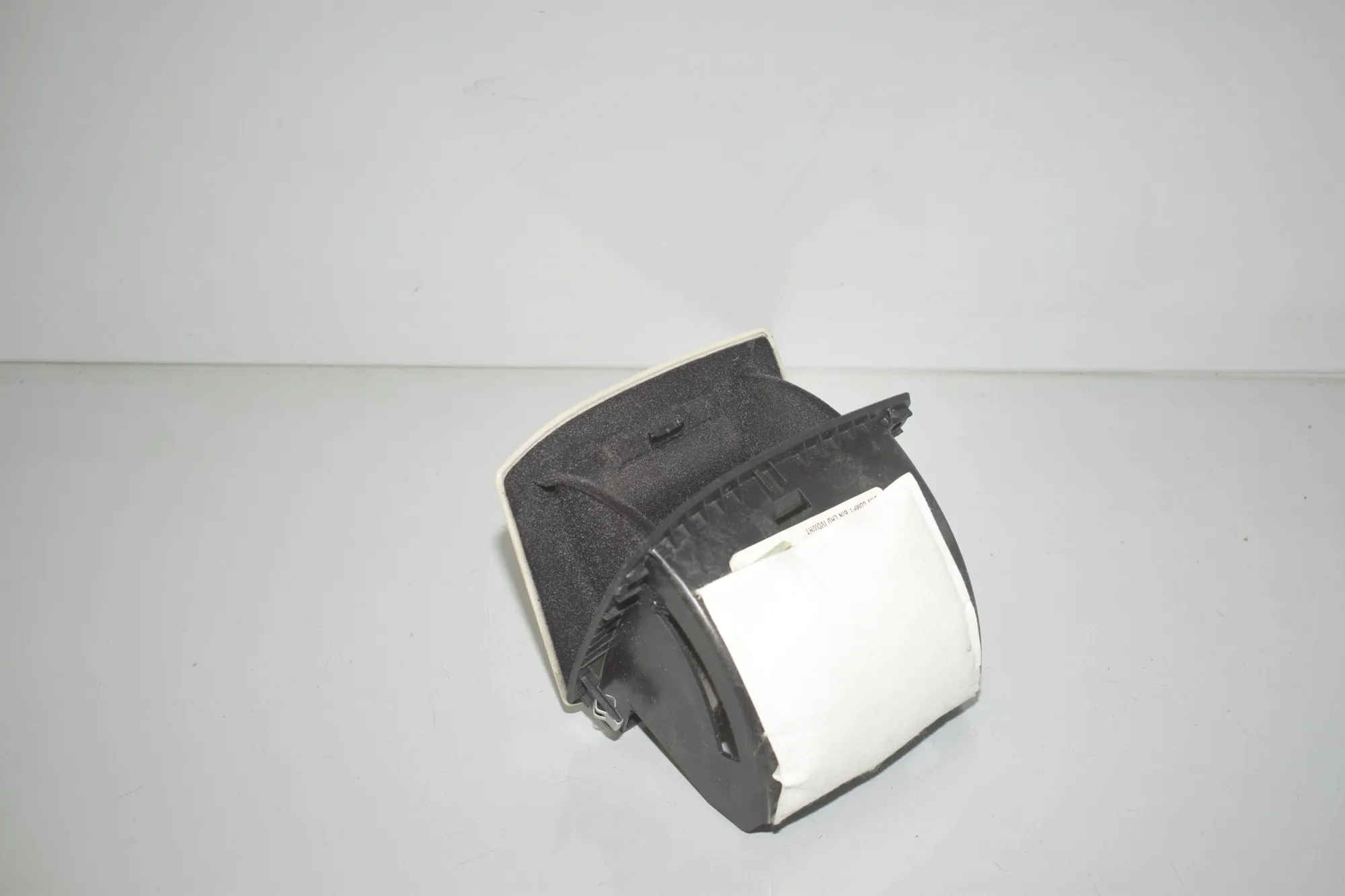 Glove Compartment – OEM 16F1721-01 · BMW X6 (F16, F86) M 50 d 2016 – 6