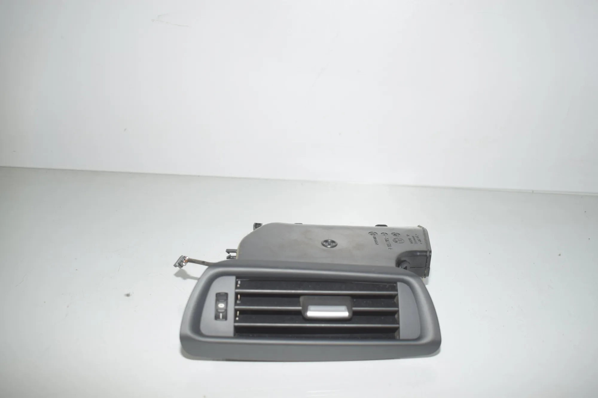 Other Interior Parts – OEM 9113793 · BMW 7 (F01, F02) 740 d xDrive 2011 – 2