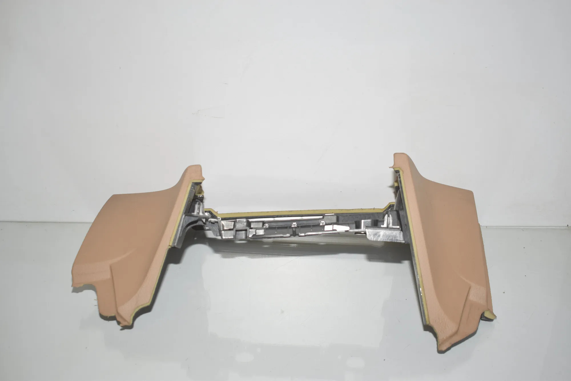 Other Interior Parts – OEM 9143936 · BMW 7 (F01, F02) 740 d xDrive 2011 – 2