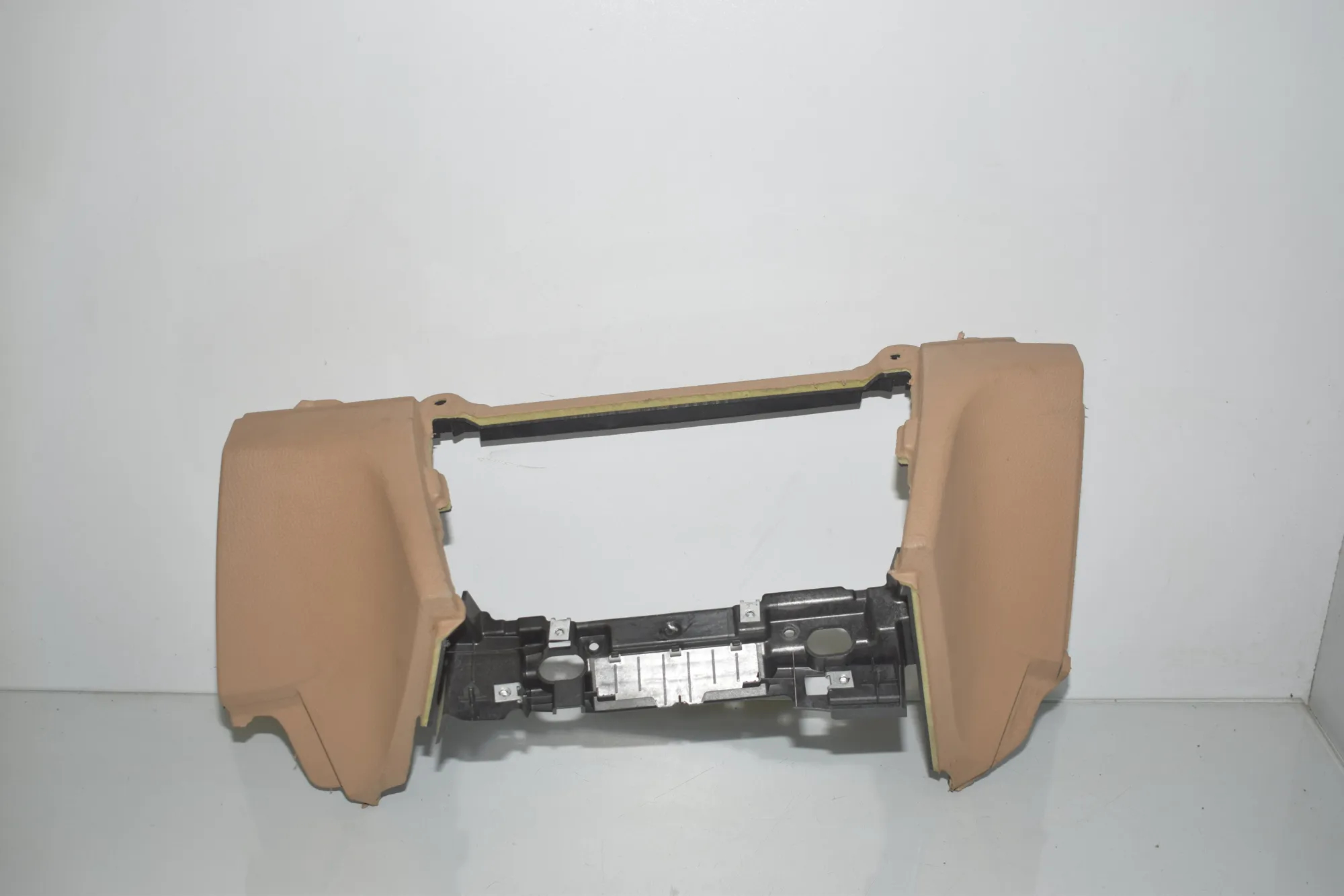 Other Interior Parts – OEM 9143936 · BMW 7 (F01, F02) 740 d xDrive 2011