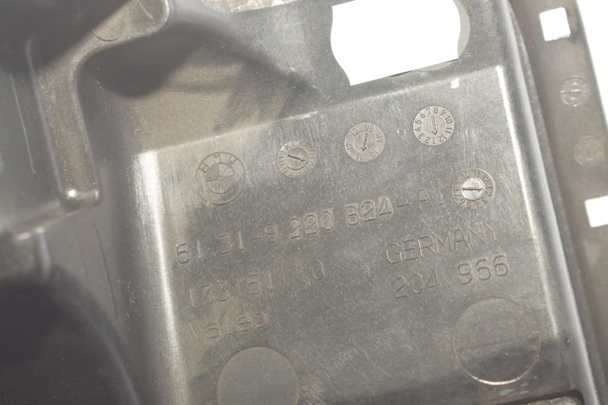 Steering Mechanism Trim – OEM 9220824 · BMW 7 (F01, F02) 740 d xDrive 2011 – 5